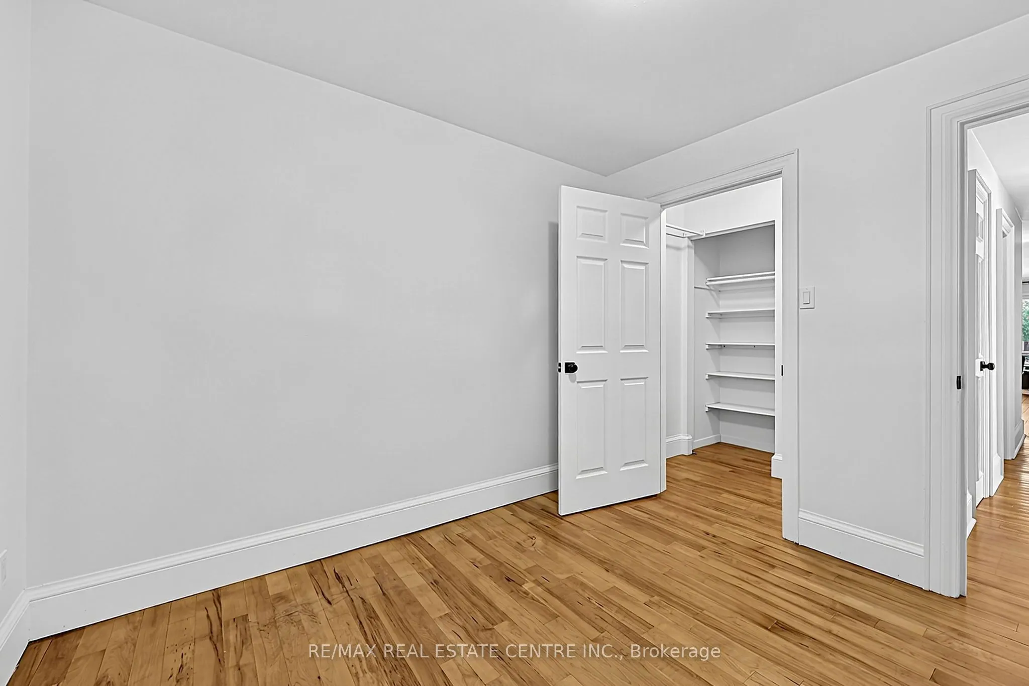 175 Burbank Crescent