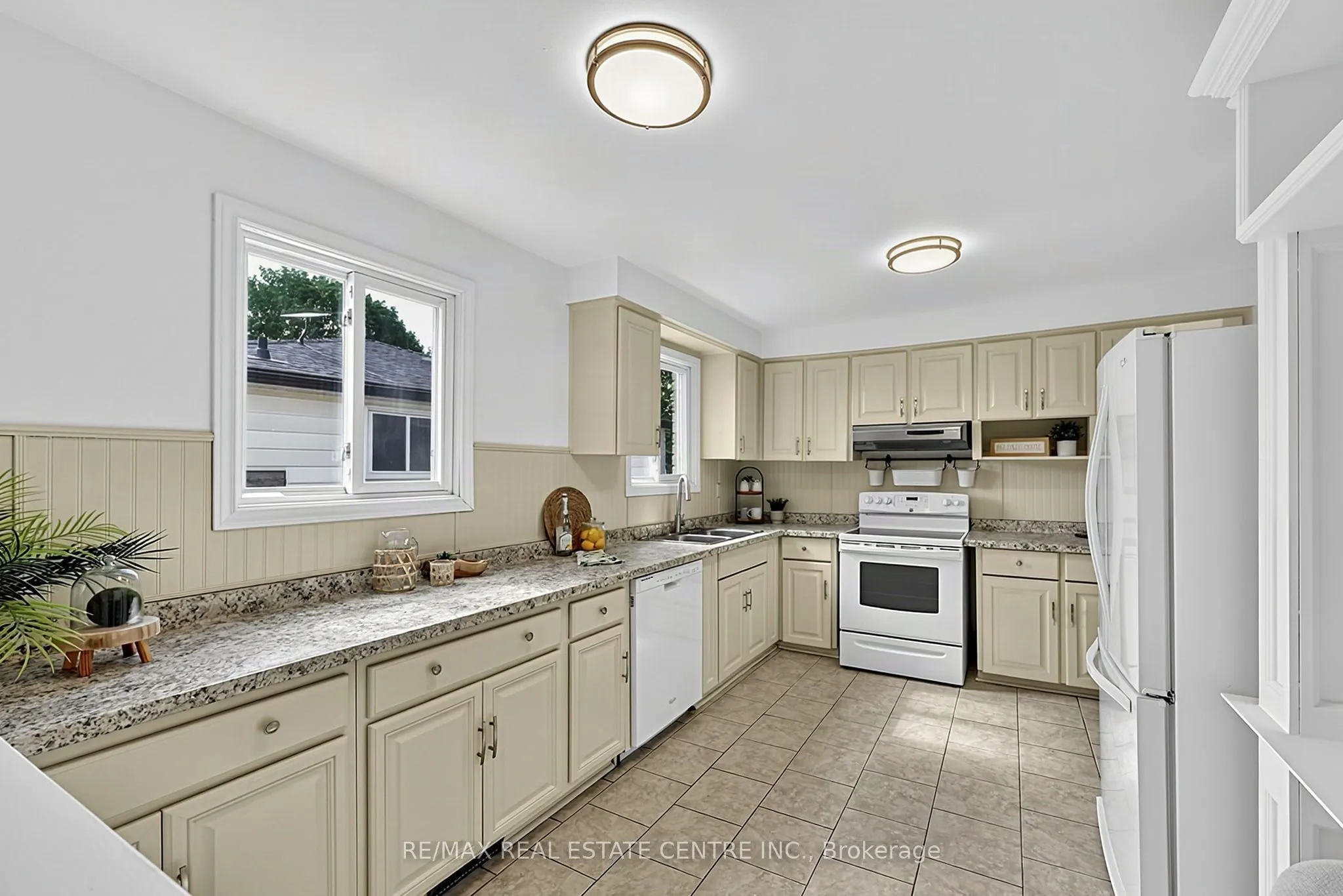 175 Burbank Crescent