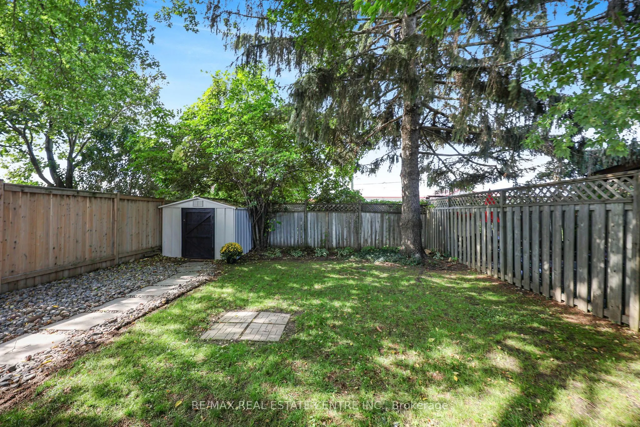 175 Burbank Crescent