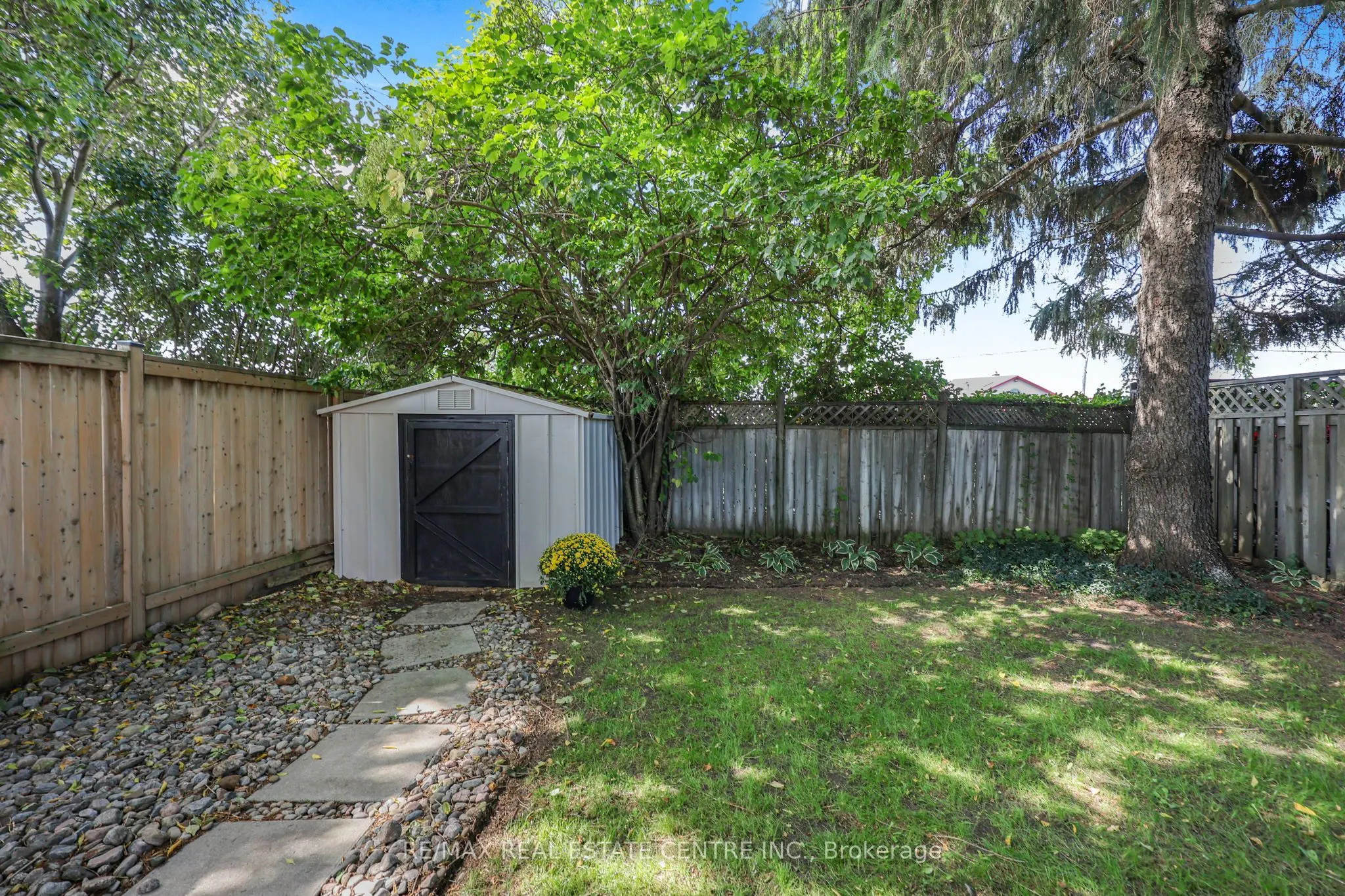 175 Burbank Crescent