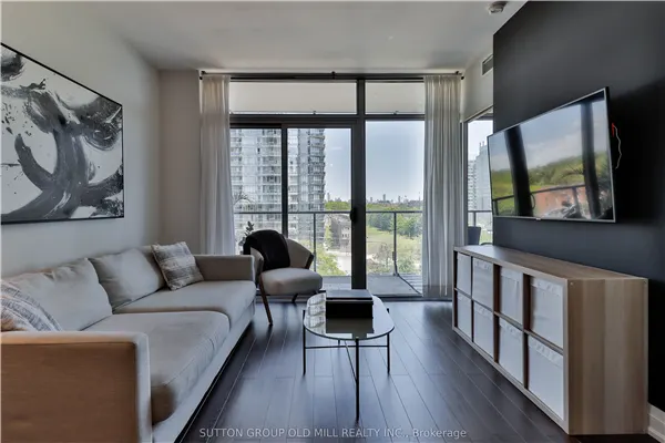 103 The Queensway #602