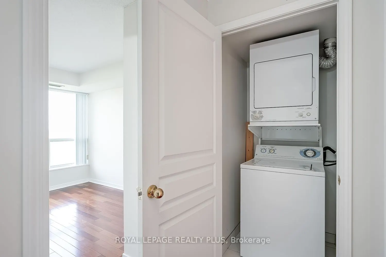 2585 Erin Centre Boulevard #1101