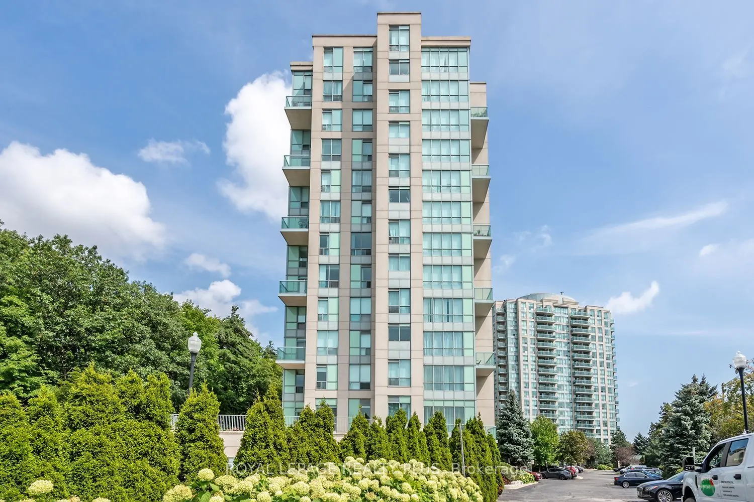 2585 Erin Centre Boulevard #1101