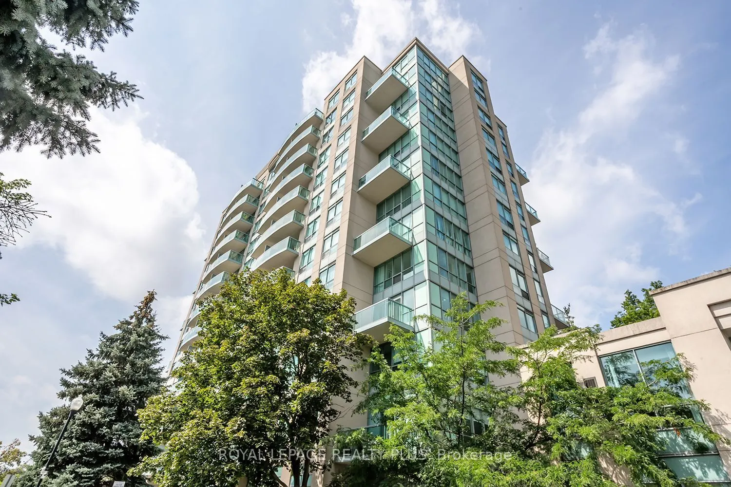 2585 Erin Centre Boulevard #1101