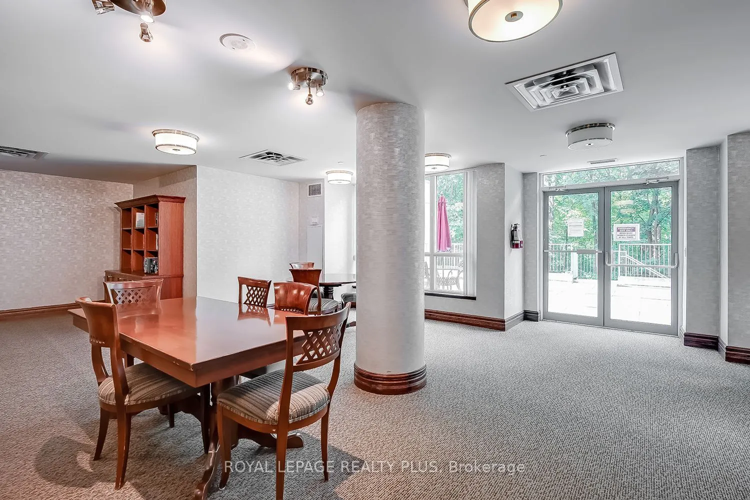 2585 Erin Centre Boulevard #1101