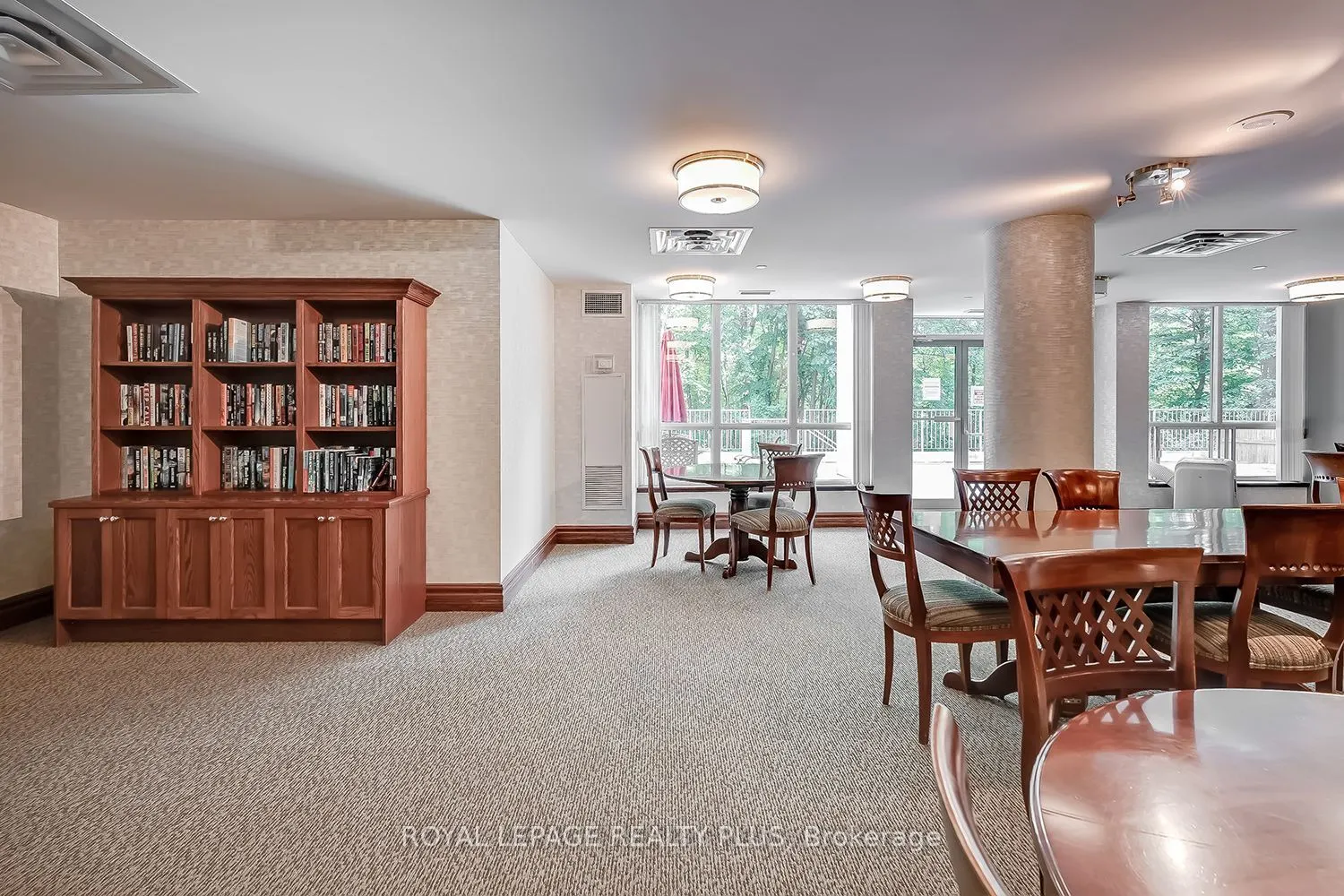 2585 Erin Centre Boulevard #1101