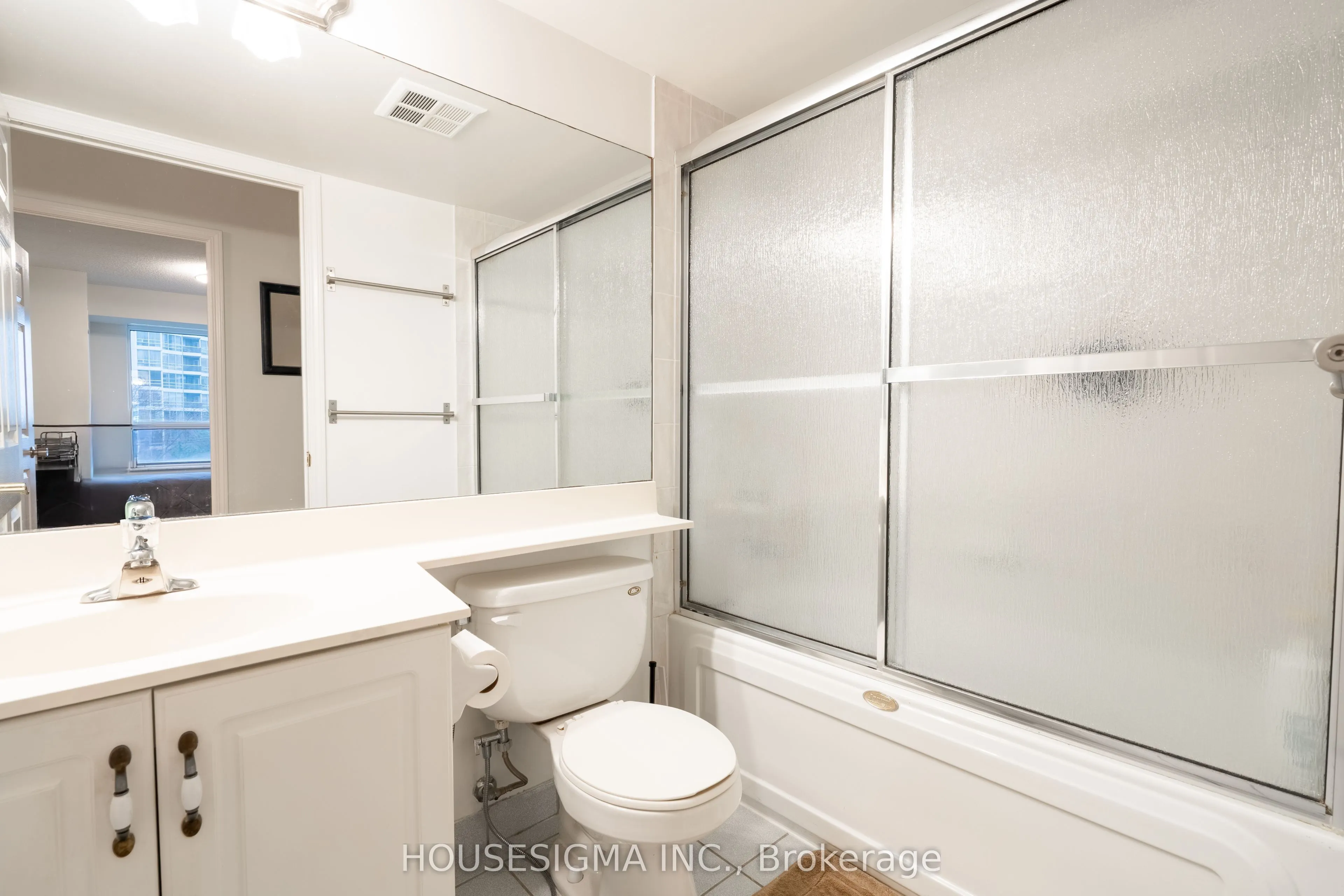 35 Kingsbridge Garden Circle #513
