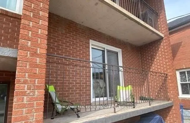 10 Main Street S #4