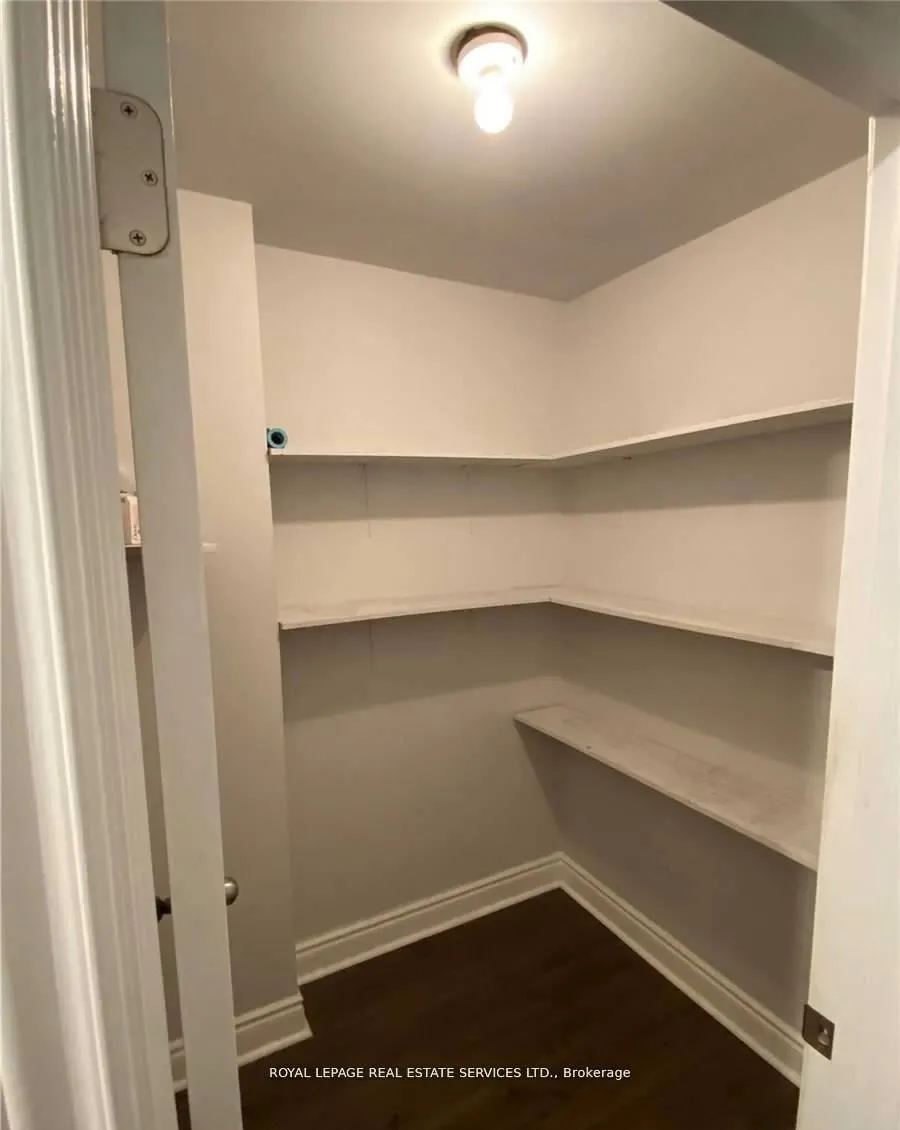 10 Main Street S #4