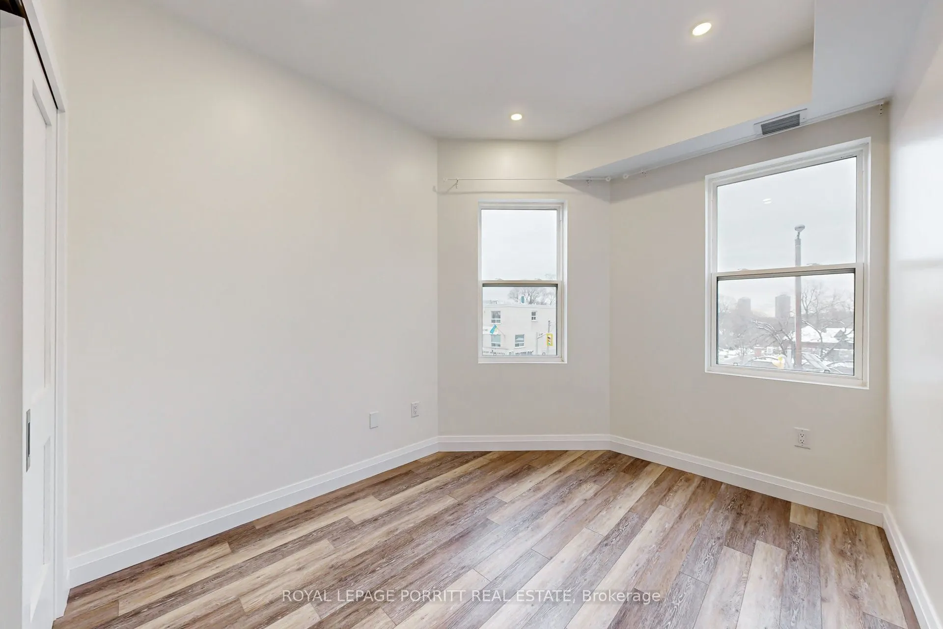 254 Armadale Avenue #3