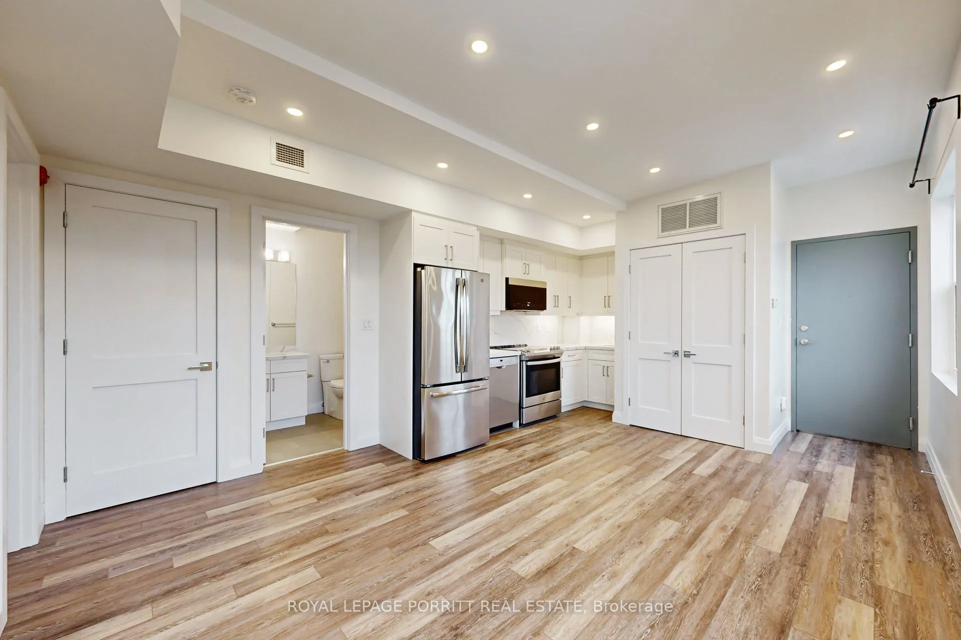 254 Armadale Avenue #3