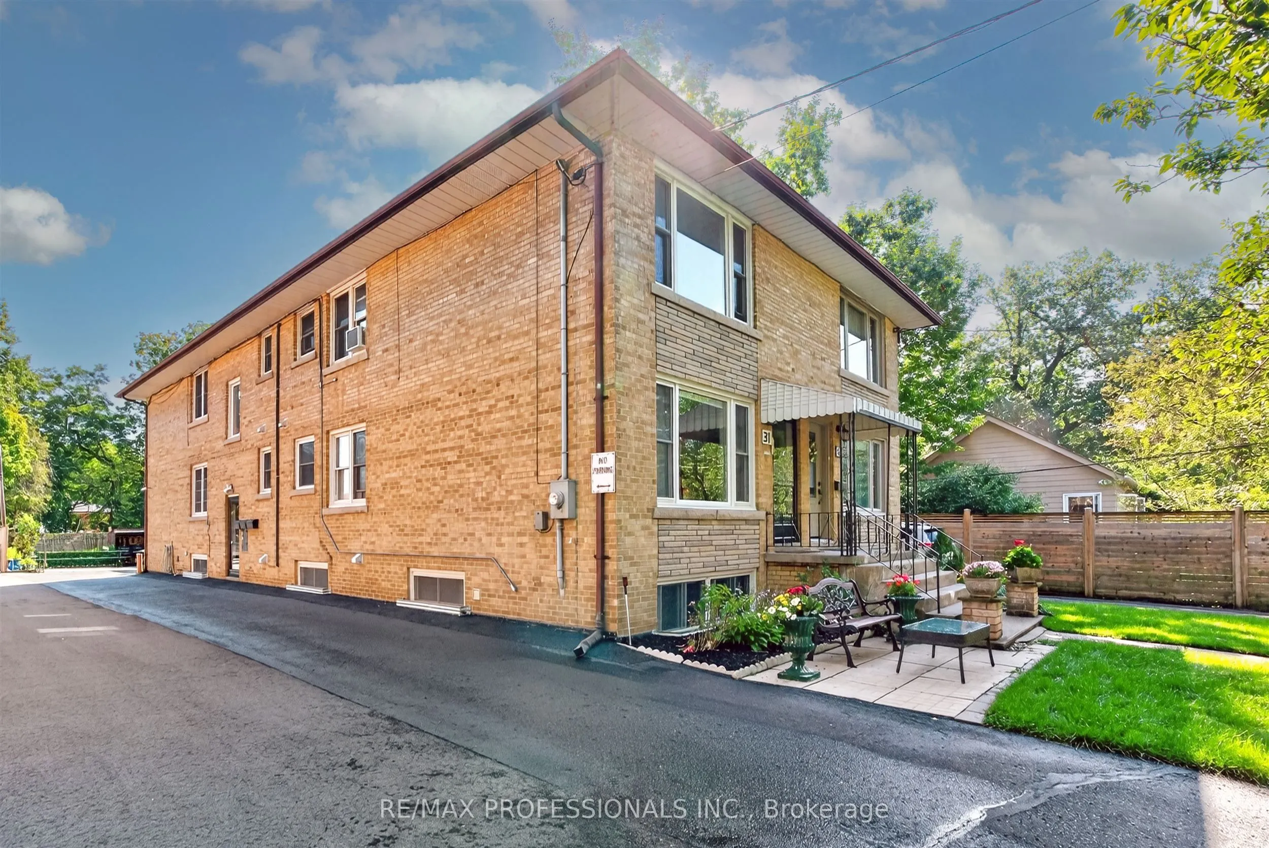 31 Long Branch Avenue
