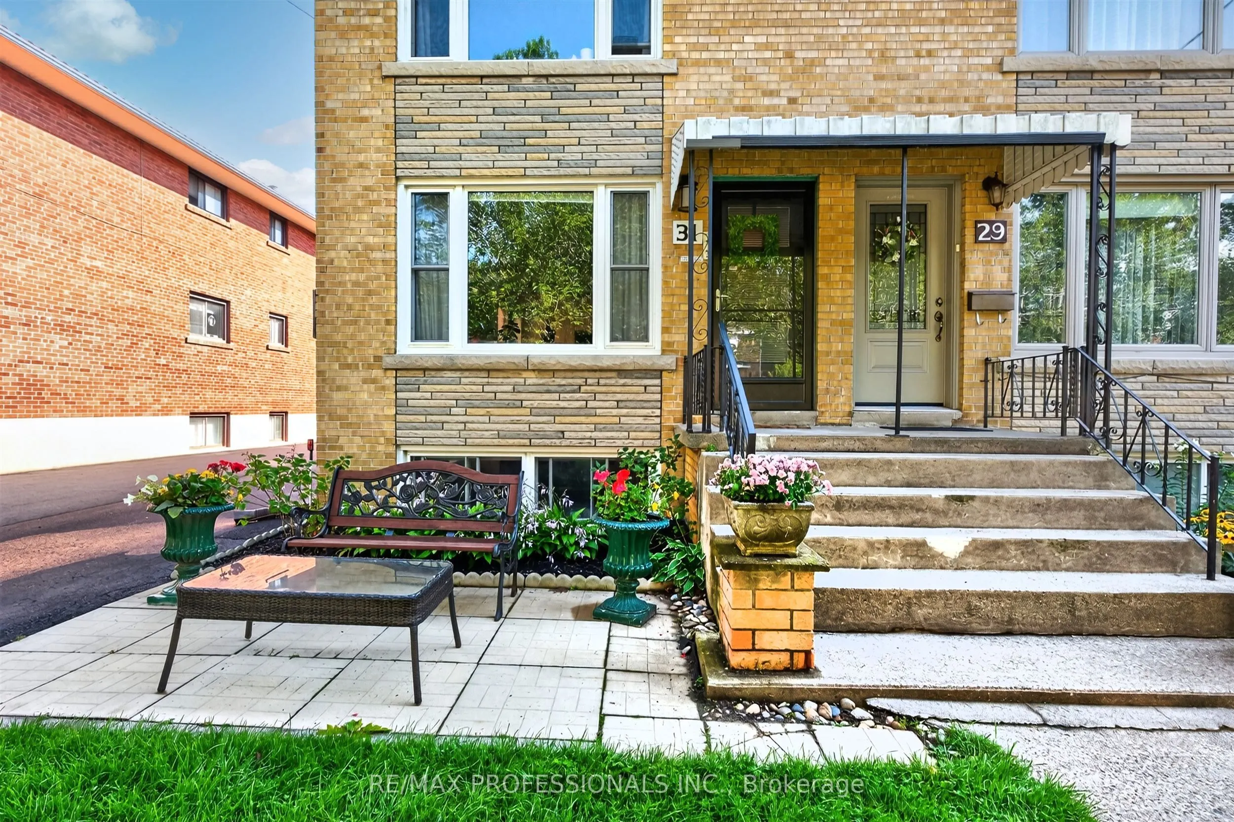 31 Long Branch Avenue