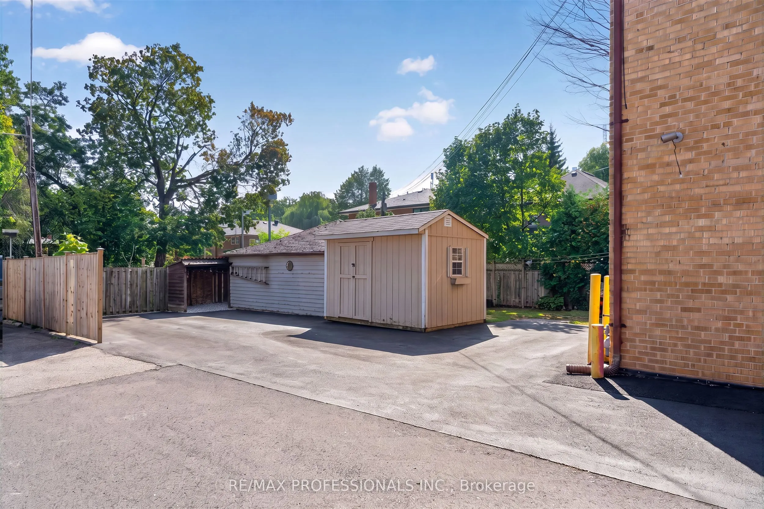 31 Long Branch Avenue