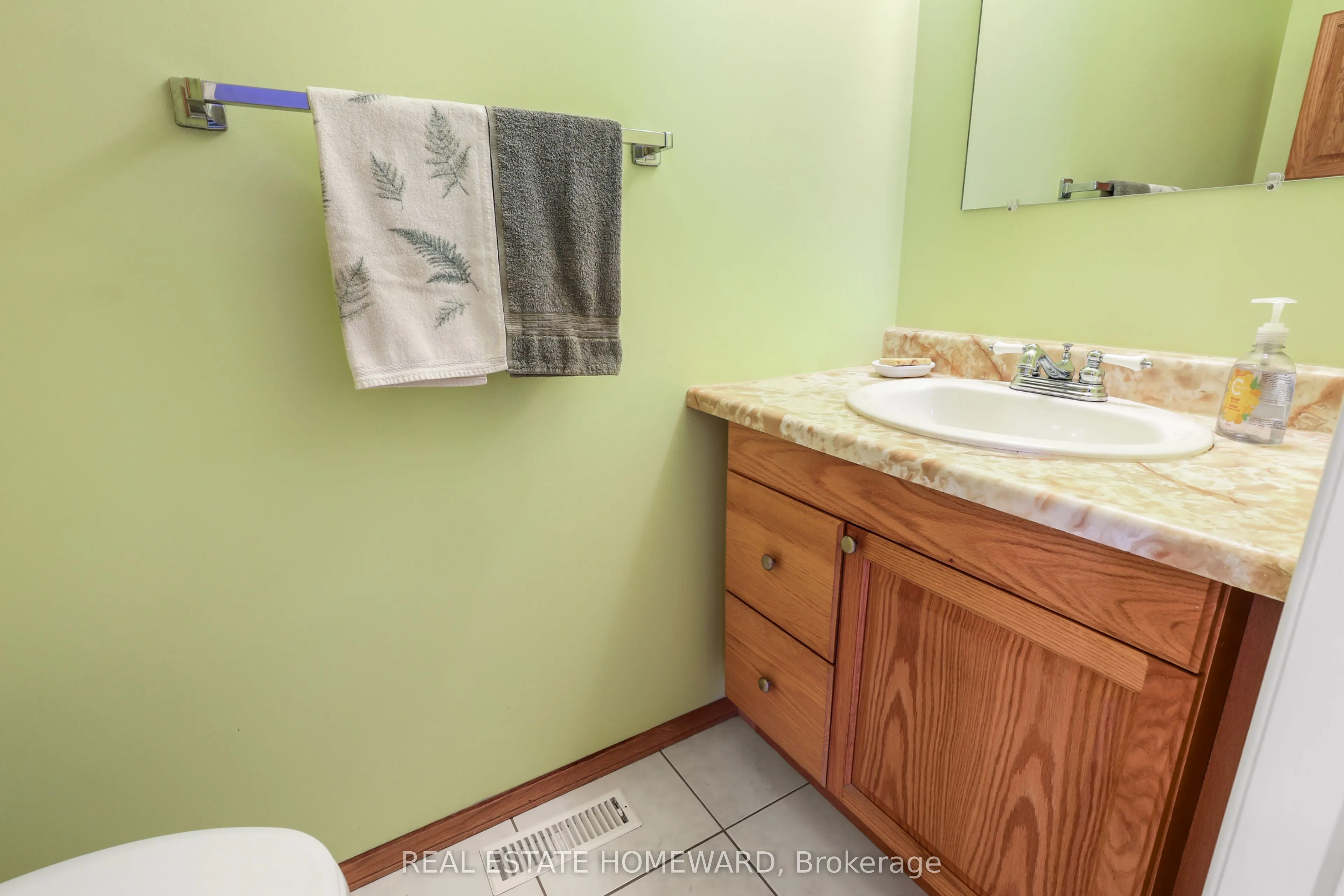 6399 Colebrook Crescent