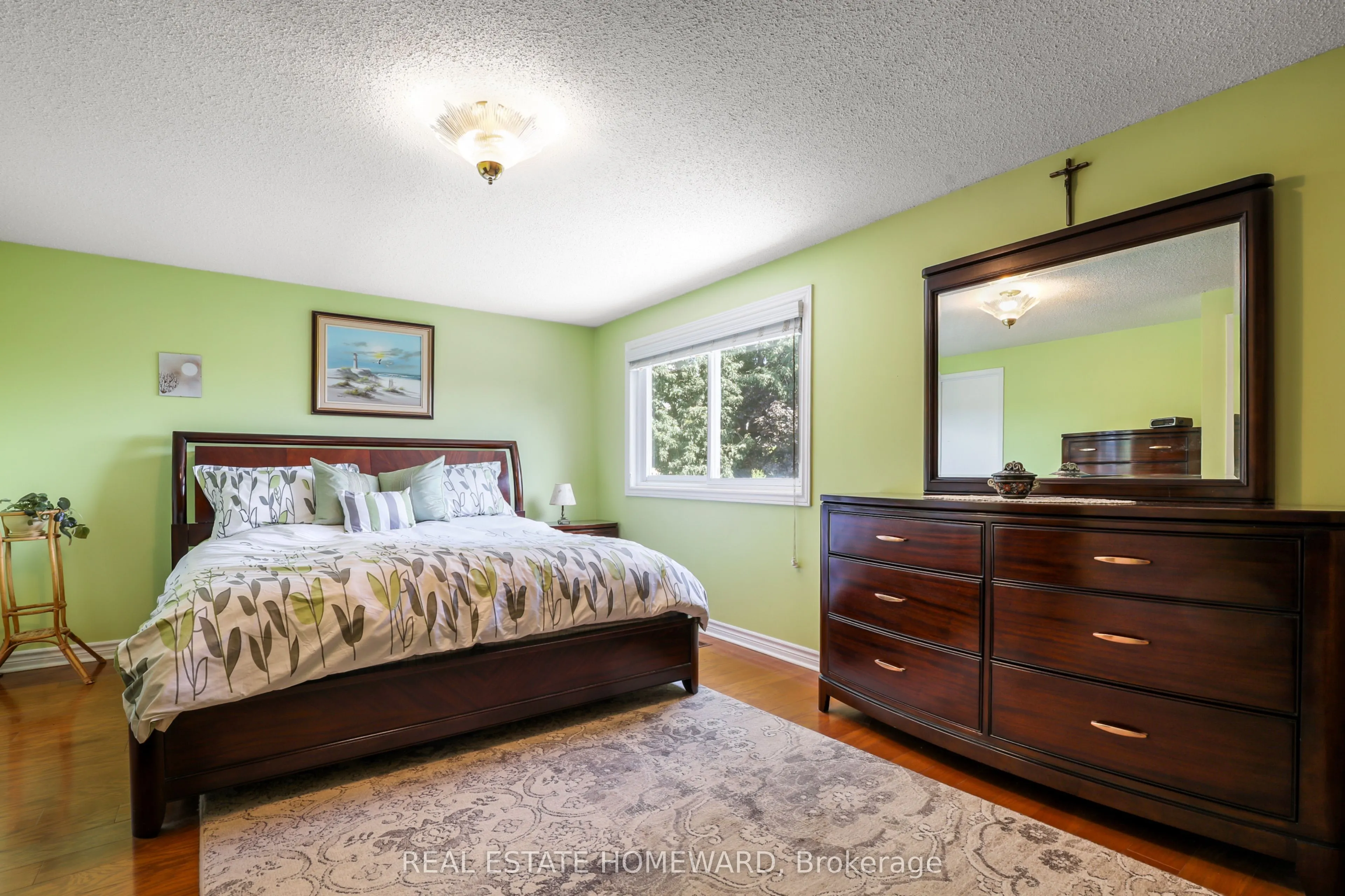 6399 Colebrook Crescent