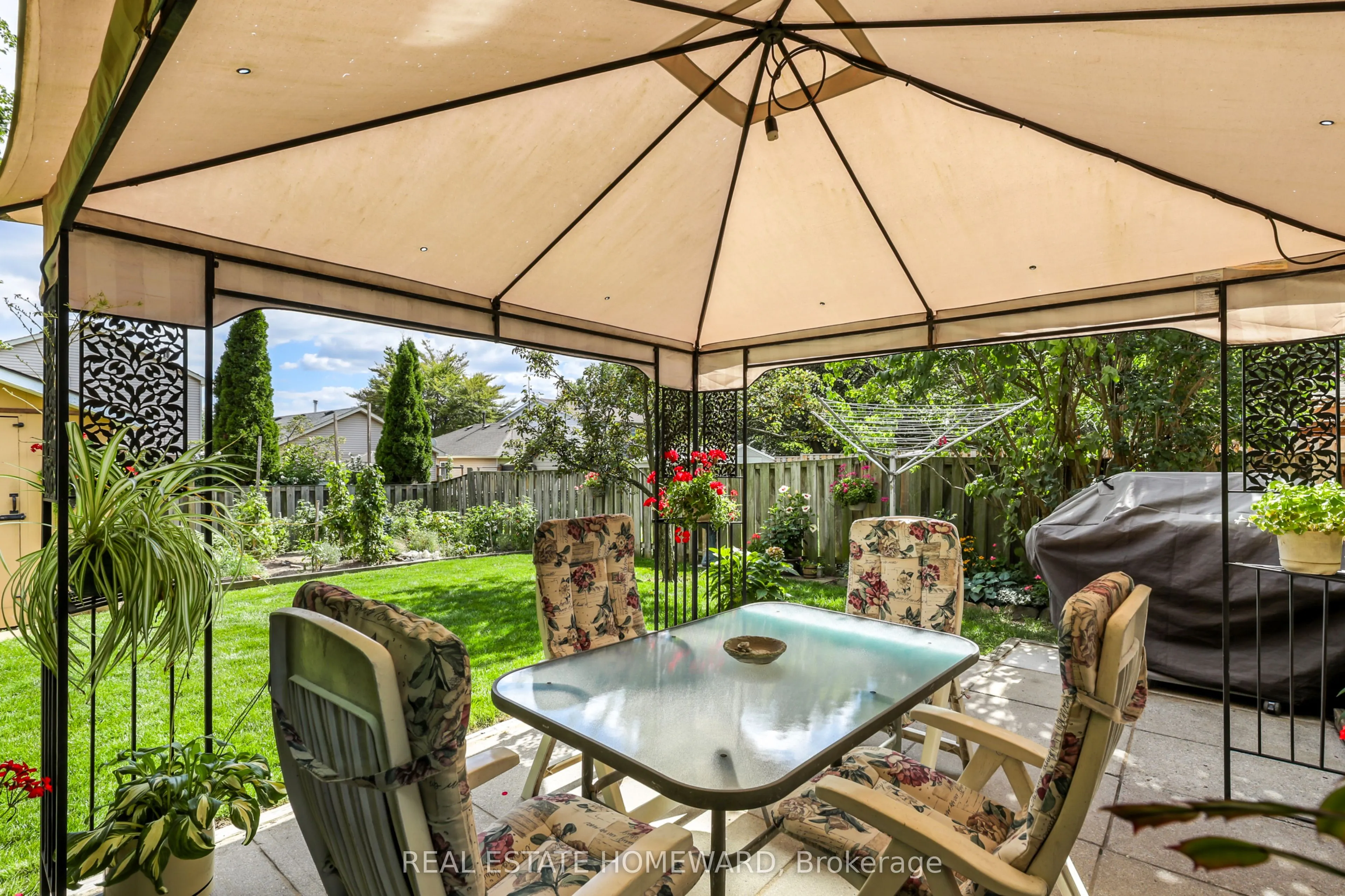 6399 Colebrook Crescent