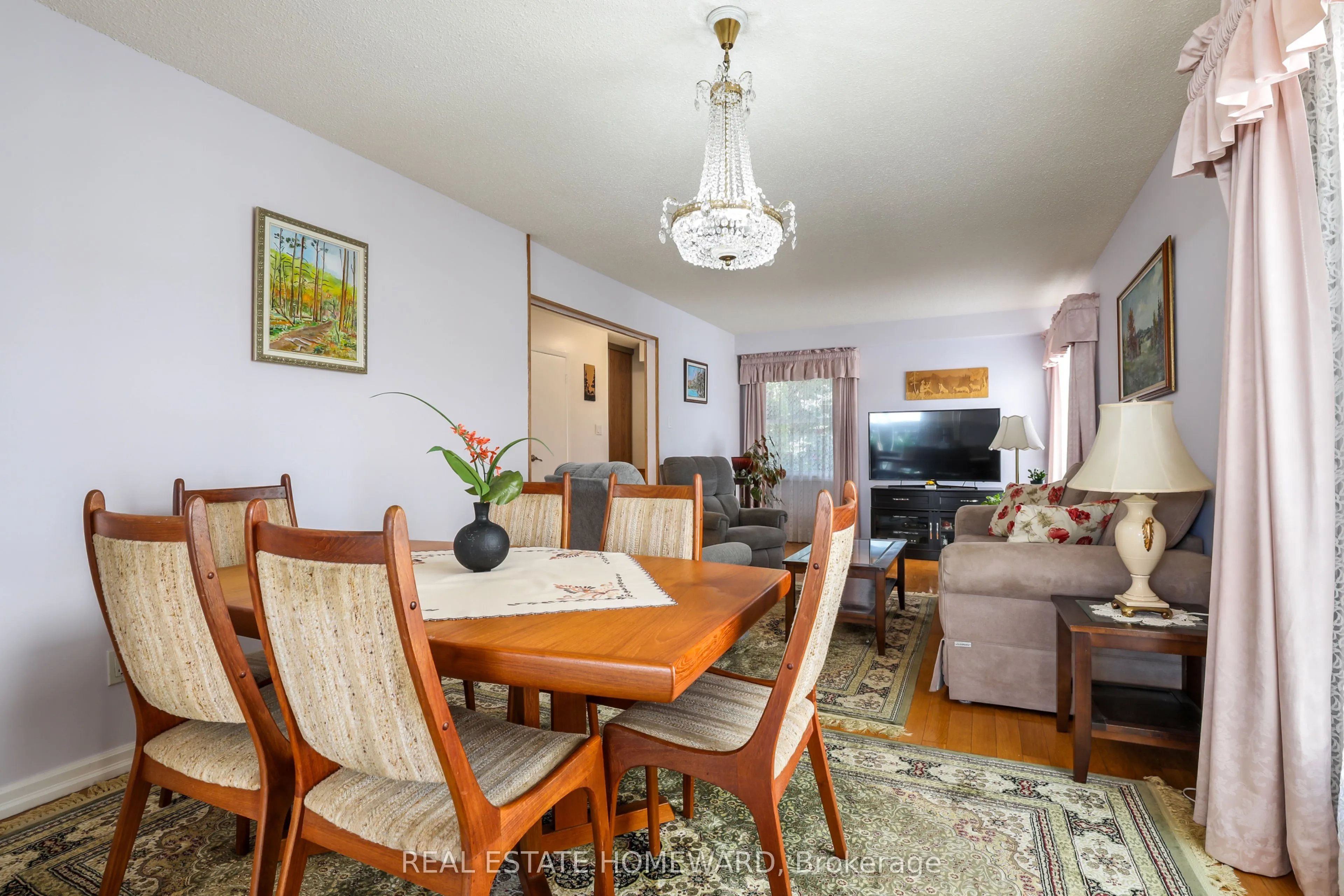 6399 Colebrook Crescent