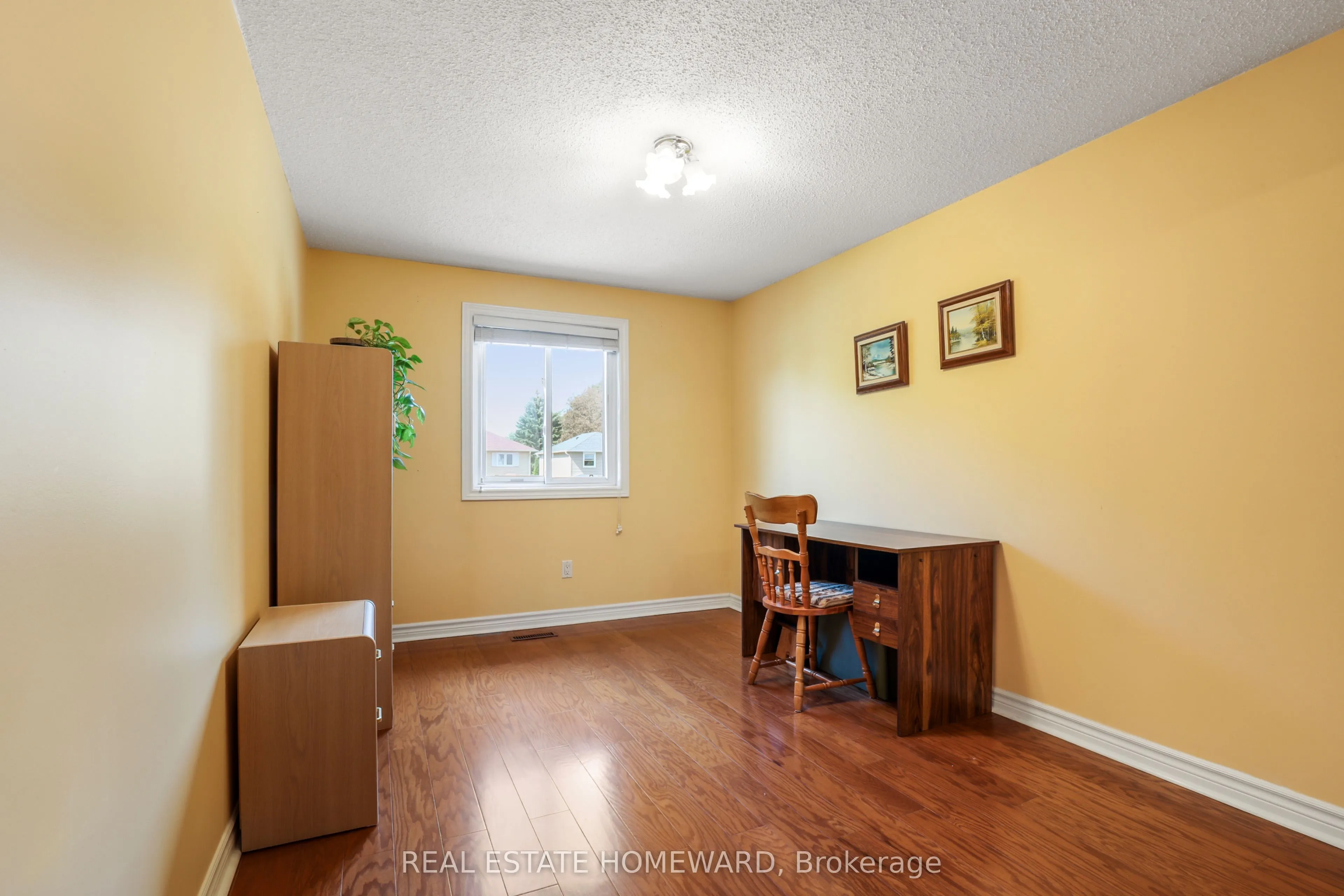 6399 Colebrook Crescent