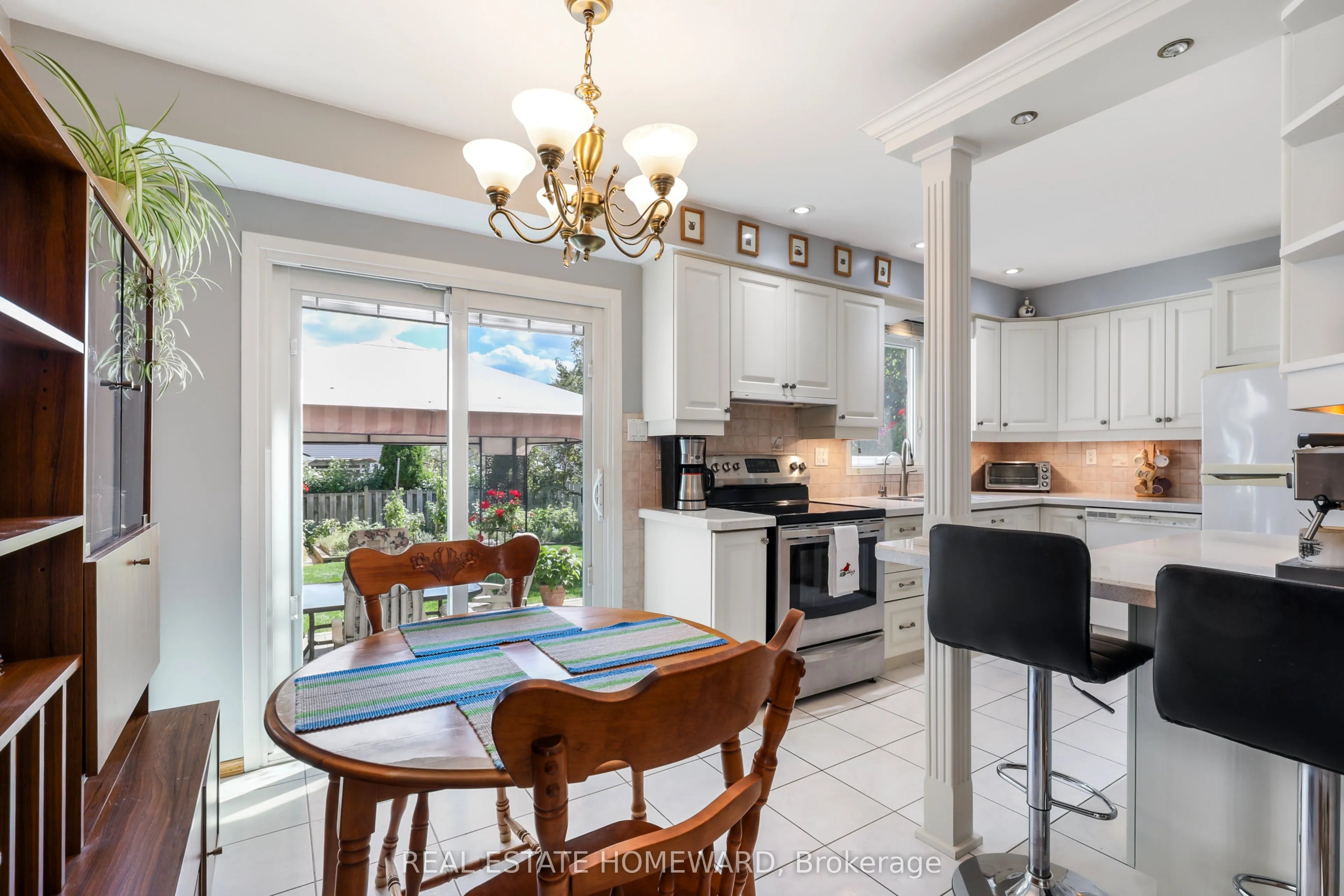 6399 Colebrook Crescent