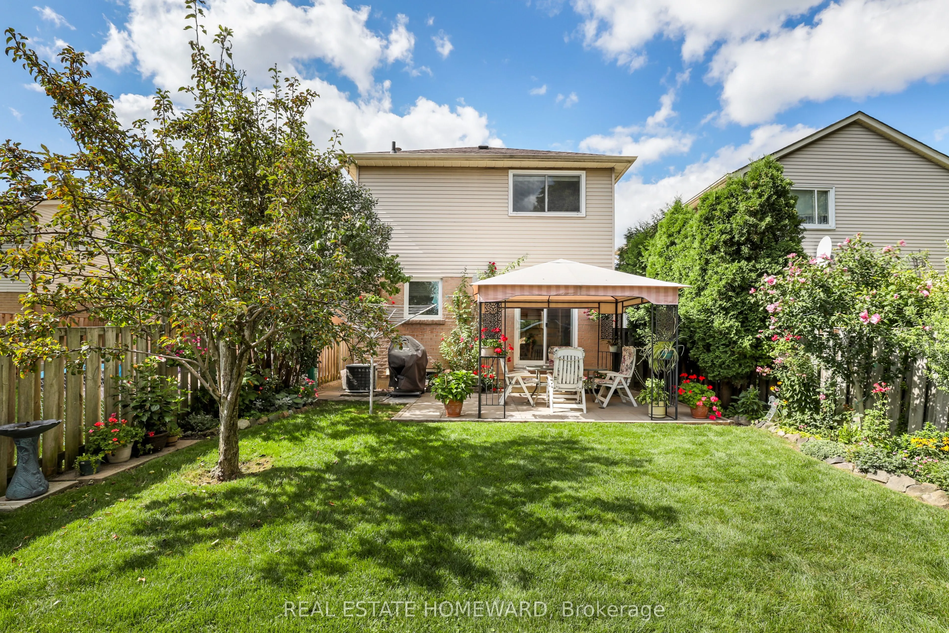 6399 Colebrook Crescent