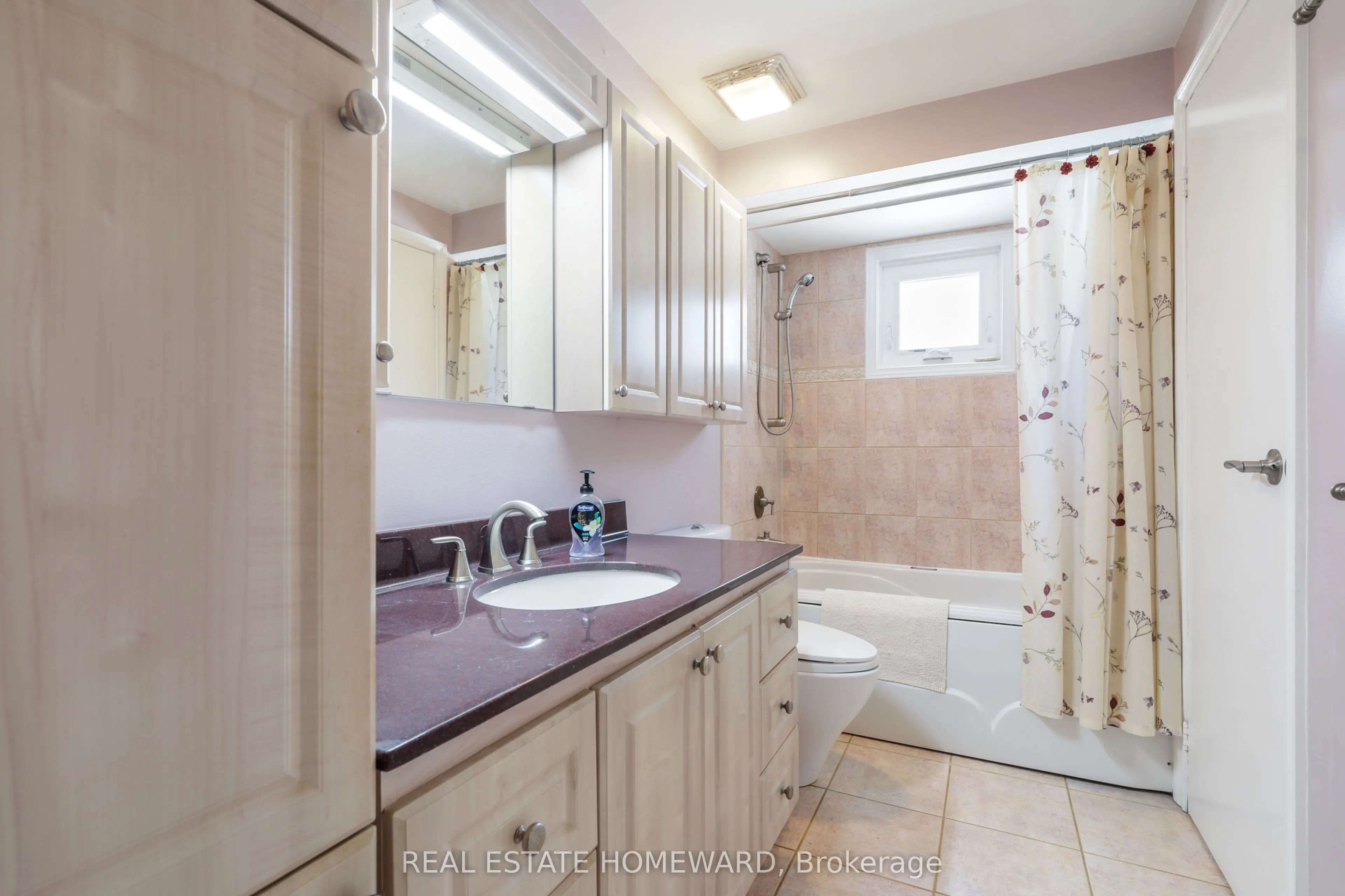 6399 Colebrook Crescent