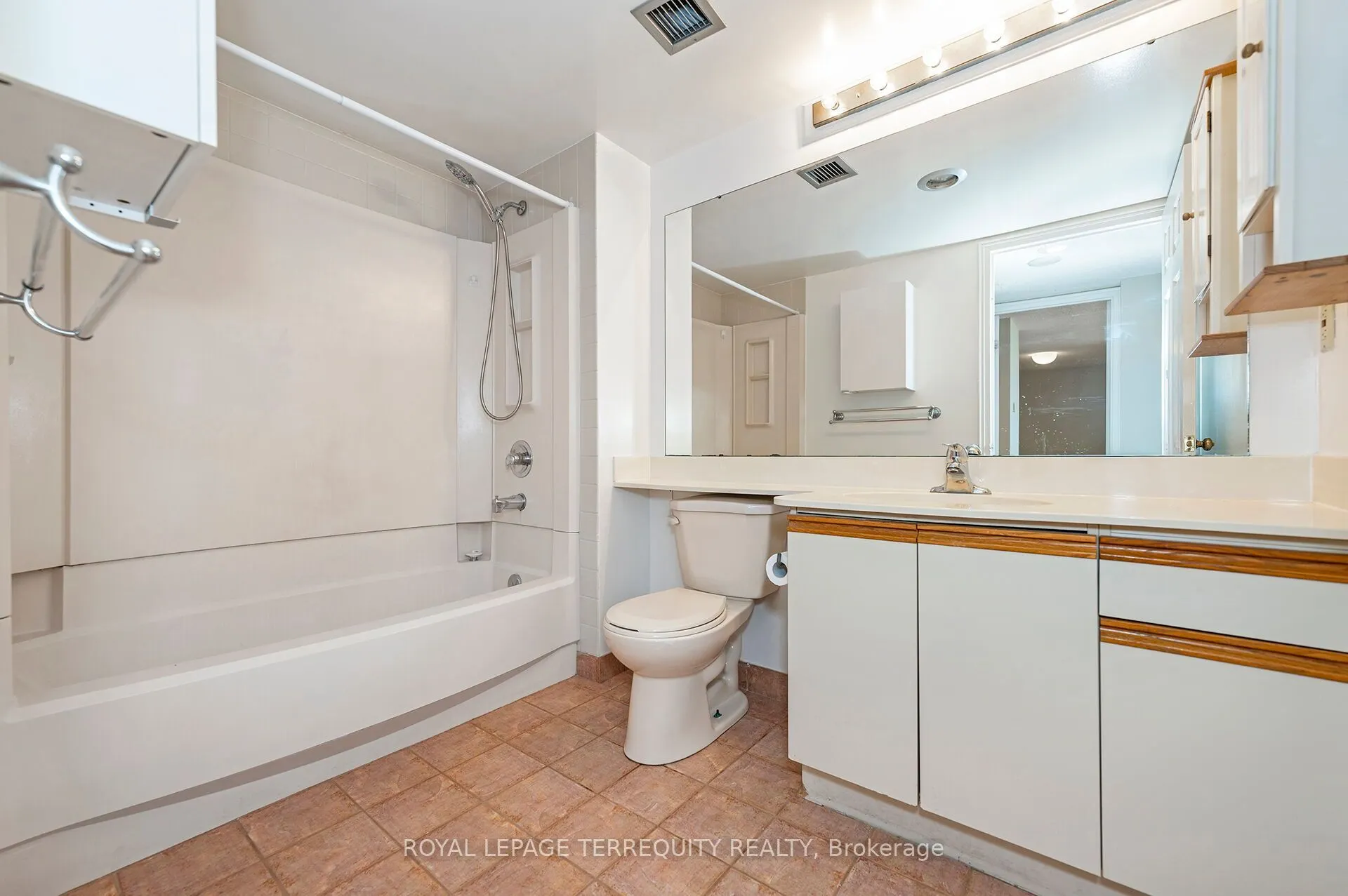 40 Richview Road #2002