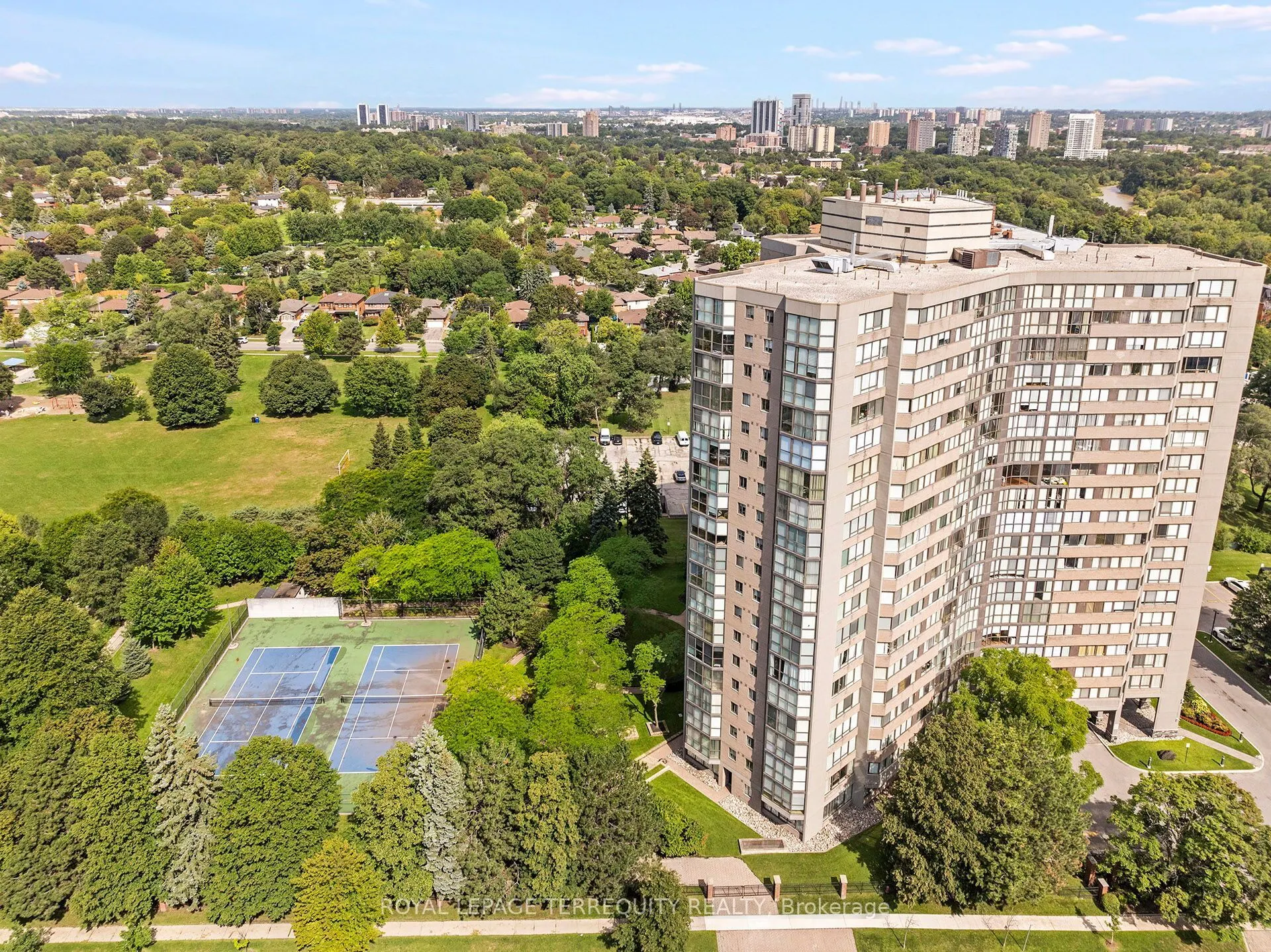 40 Richview Road #2002