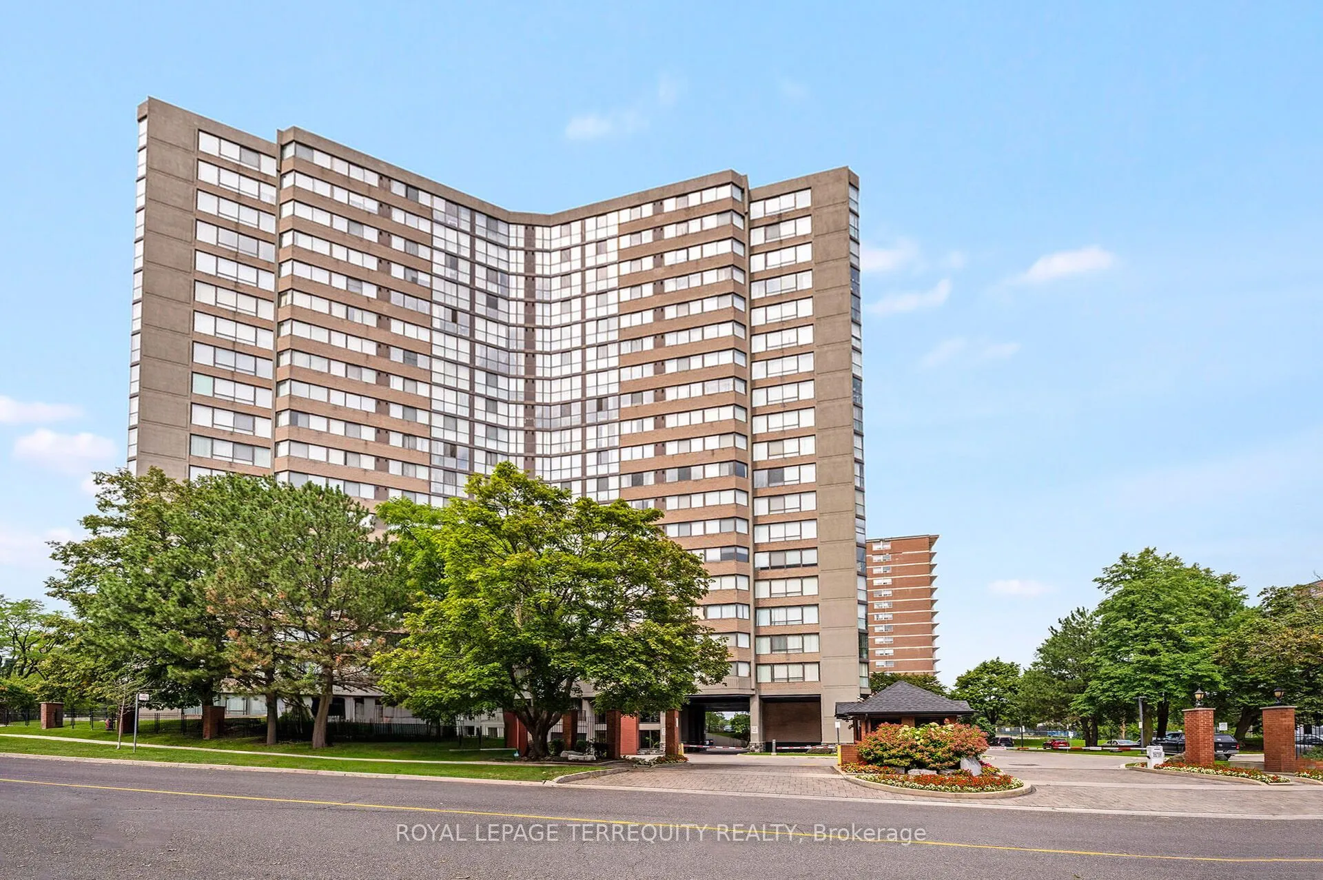 40 Richview Road #2002