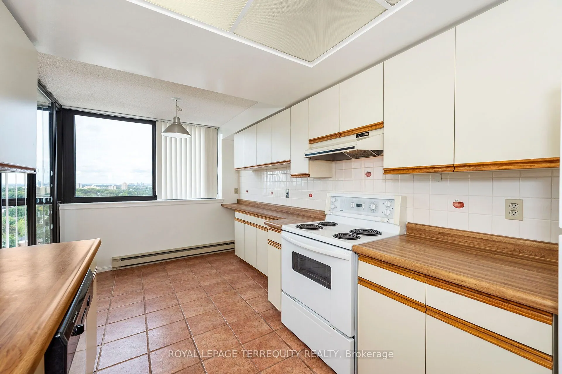 40 Richview Road #2002