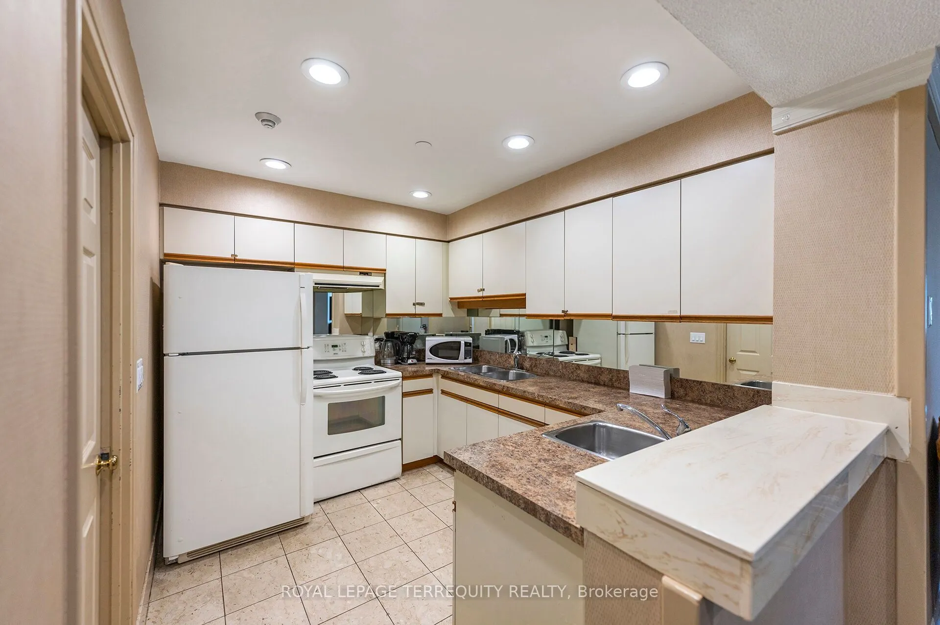 40 Richview Road #2002