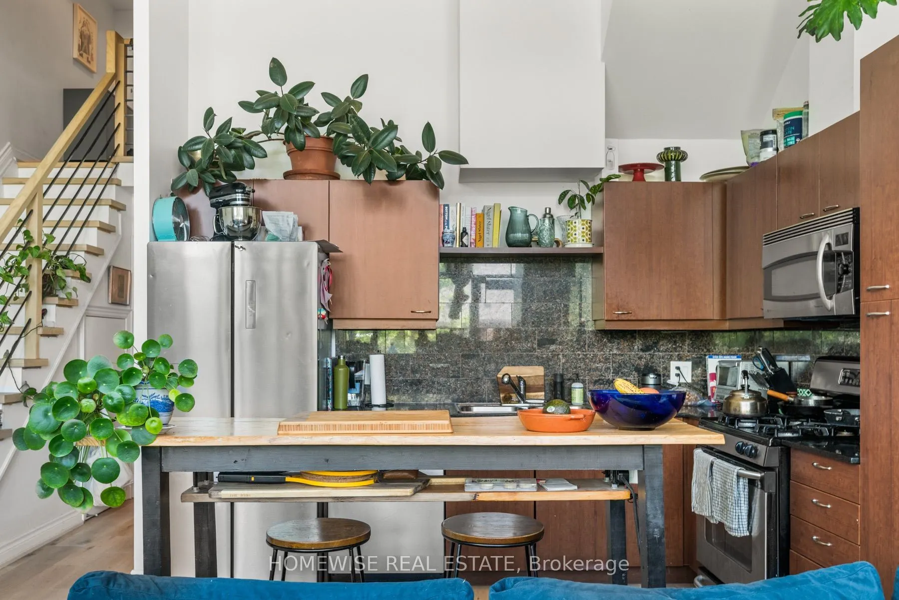 437 Roncesvalles Avenue #410
