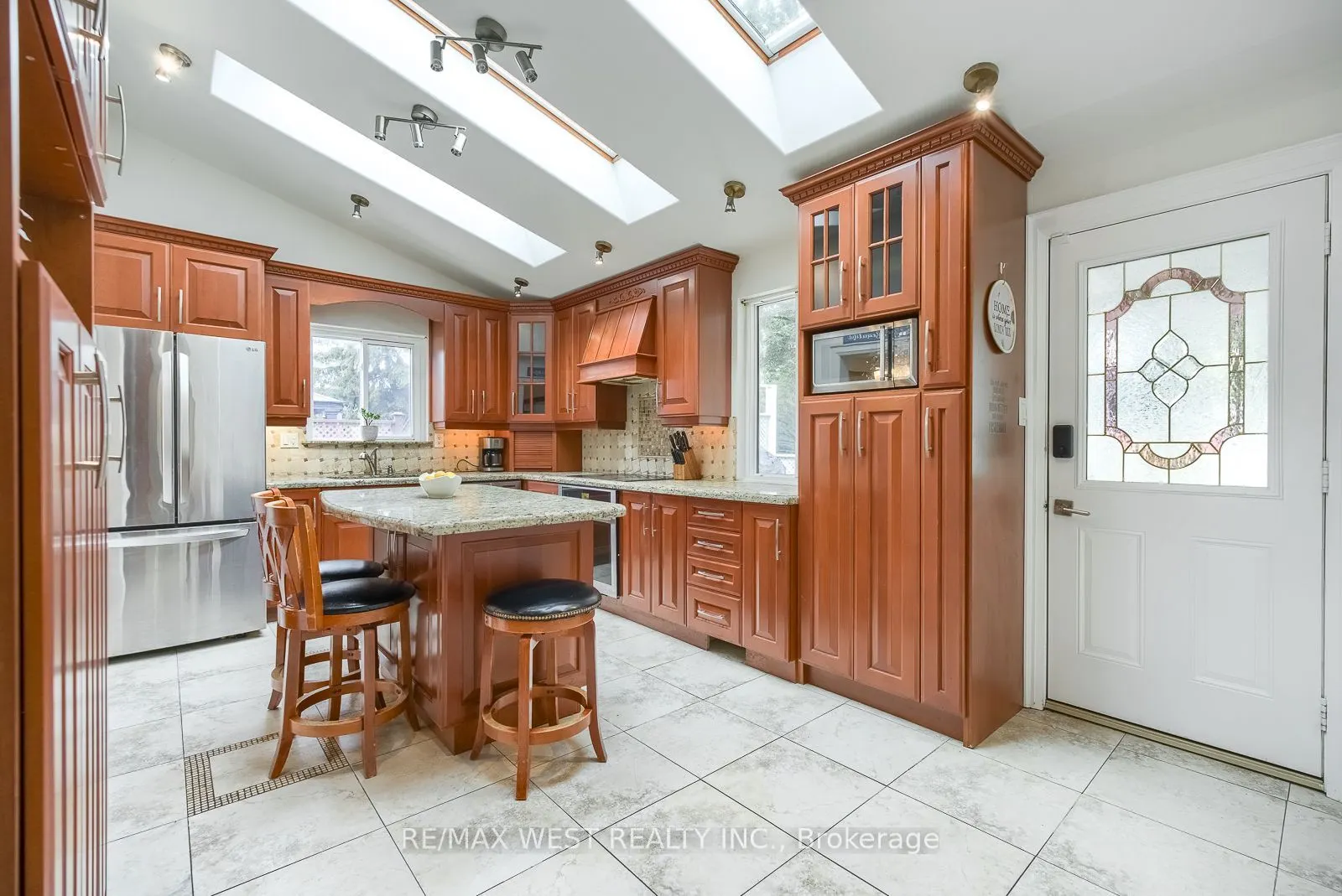 347 Karen Park Crescent