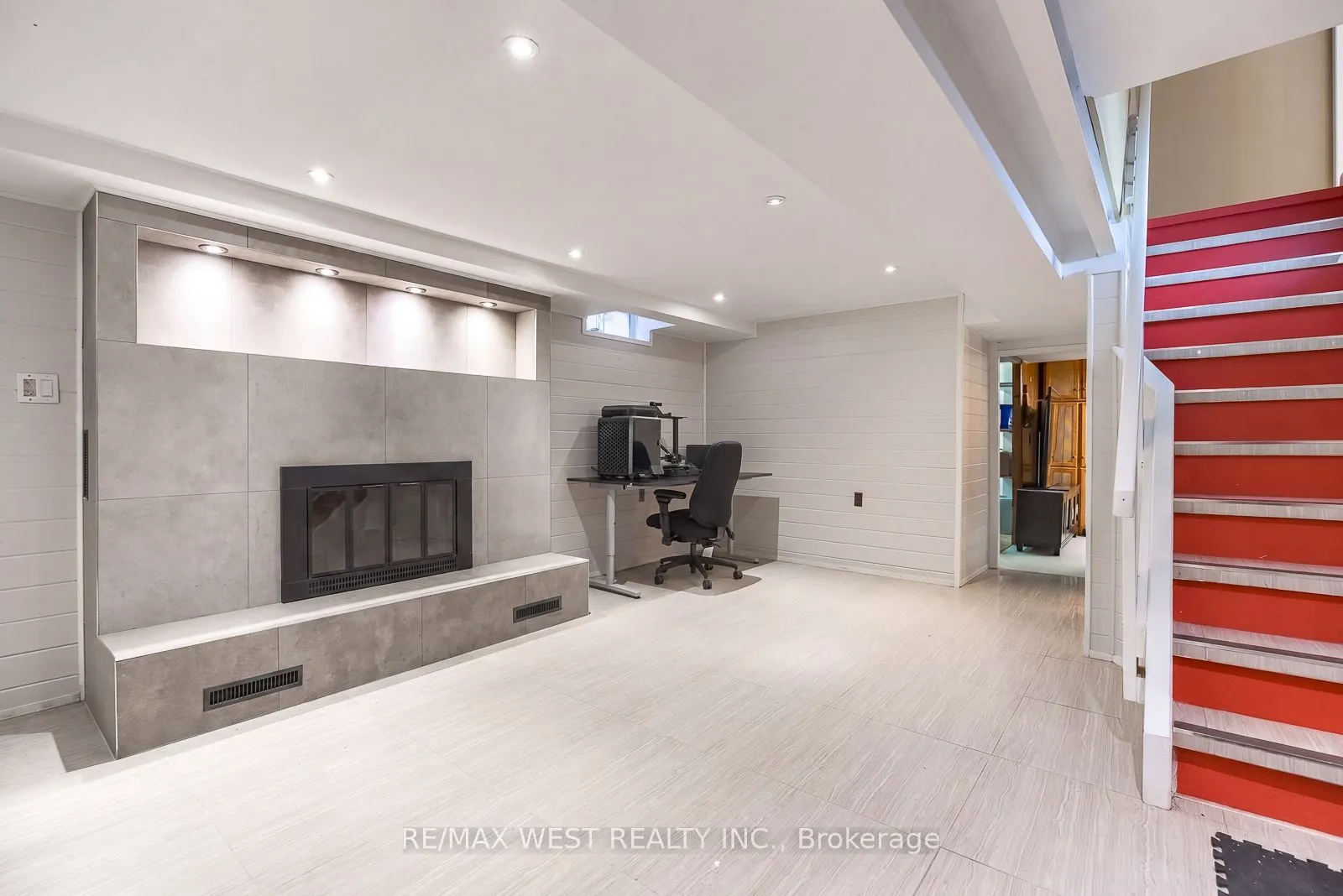 347 Karen Park Crescent