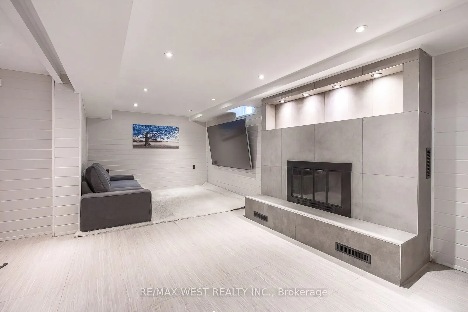 347 Karen Park Crescent