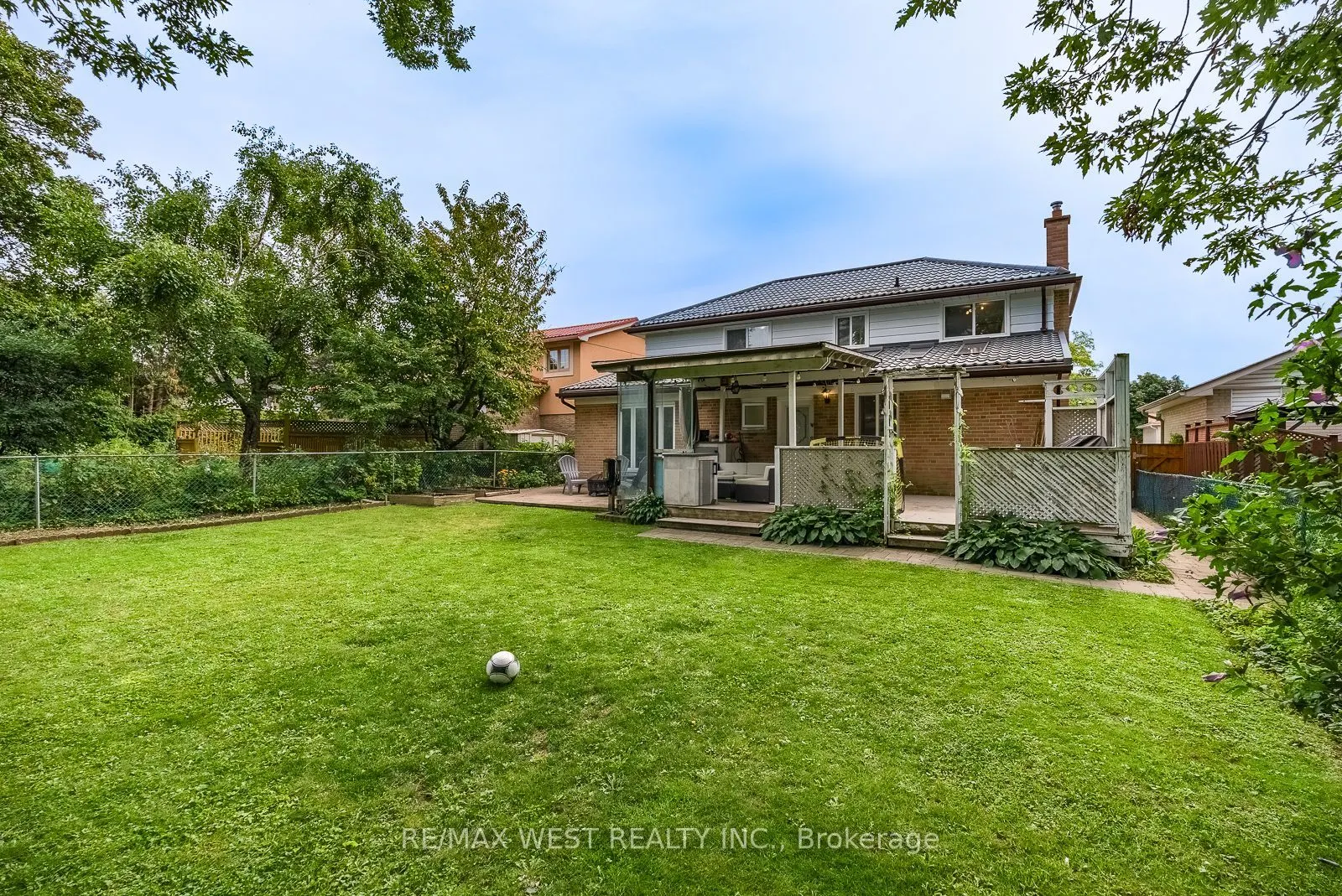 347 Karen Park Crescent