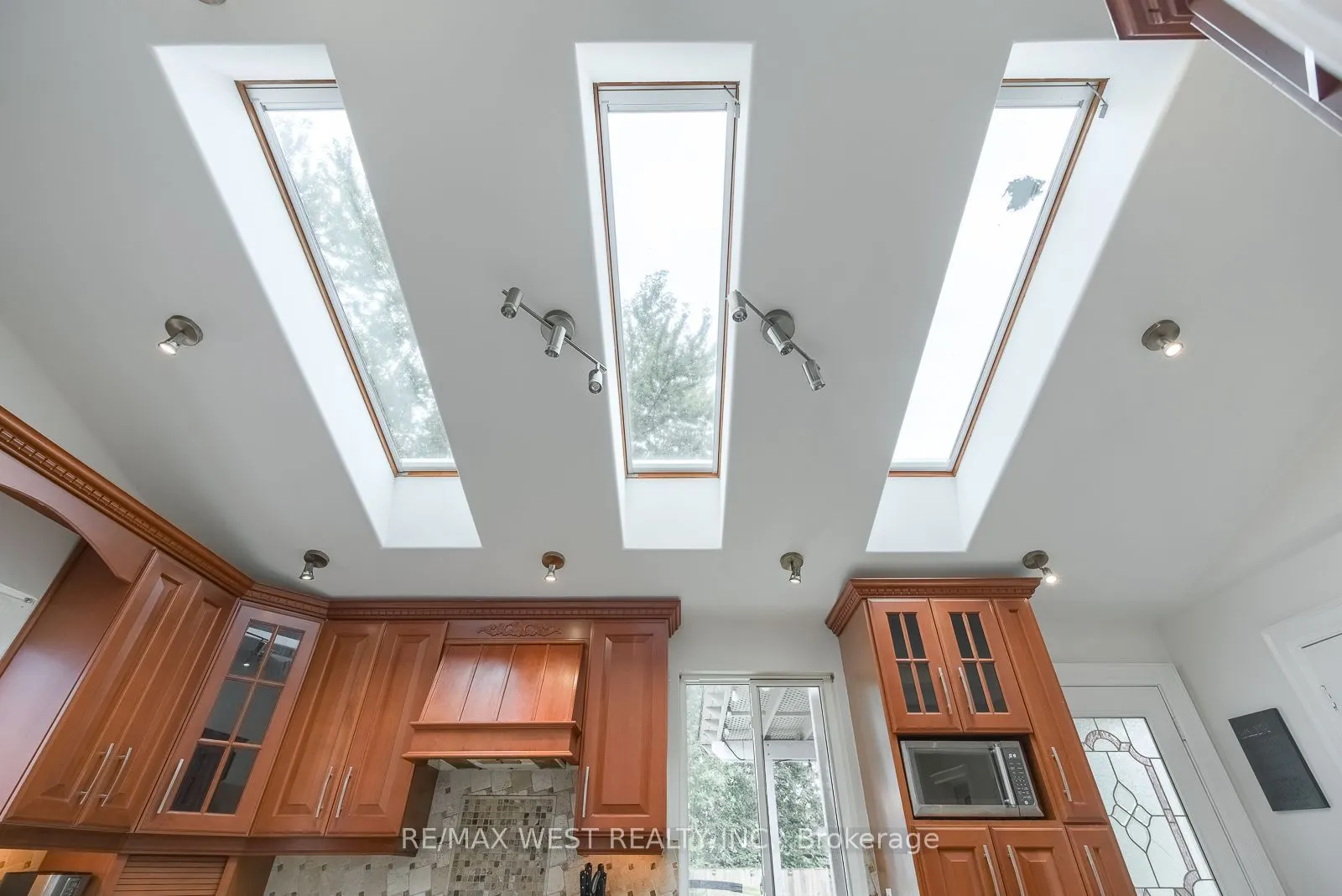 347 Karen Park Crescent