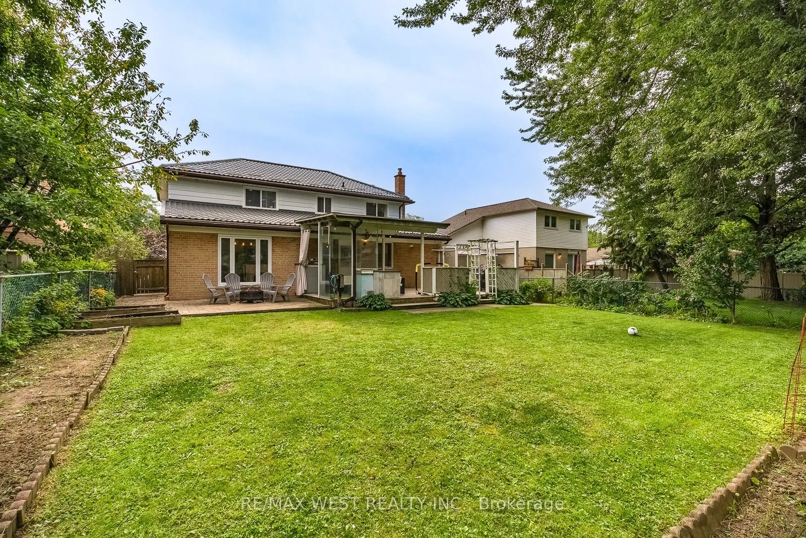 347 Karen Park Crescent