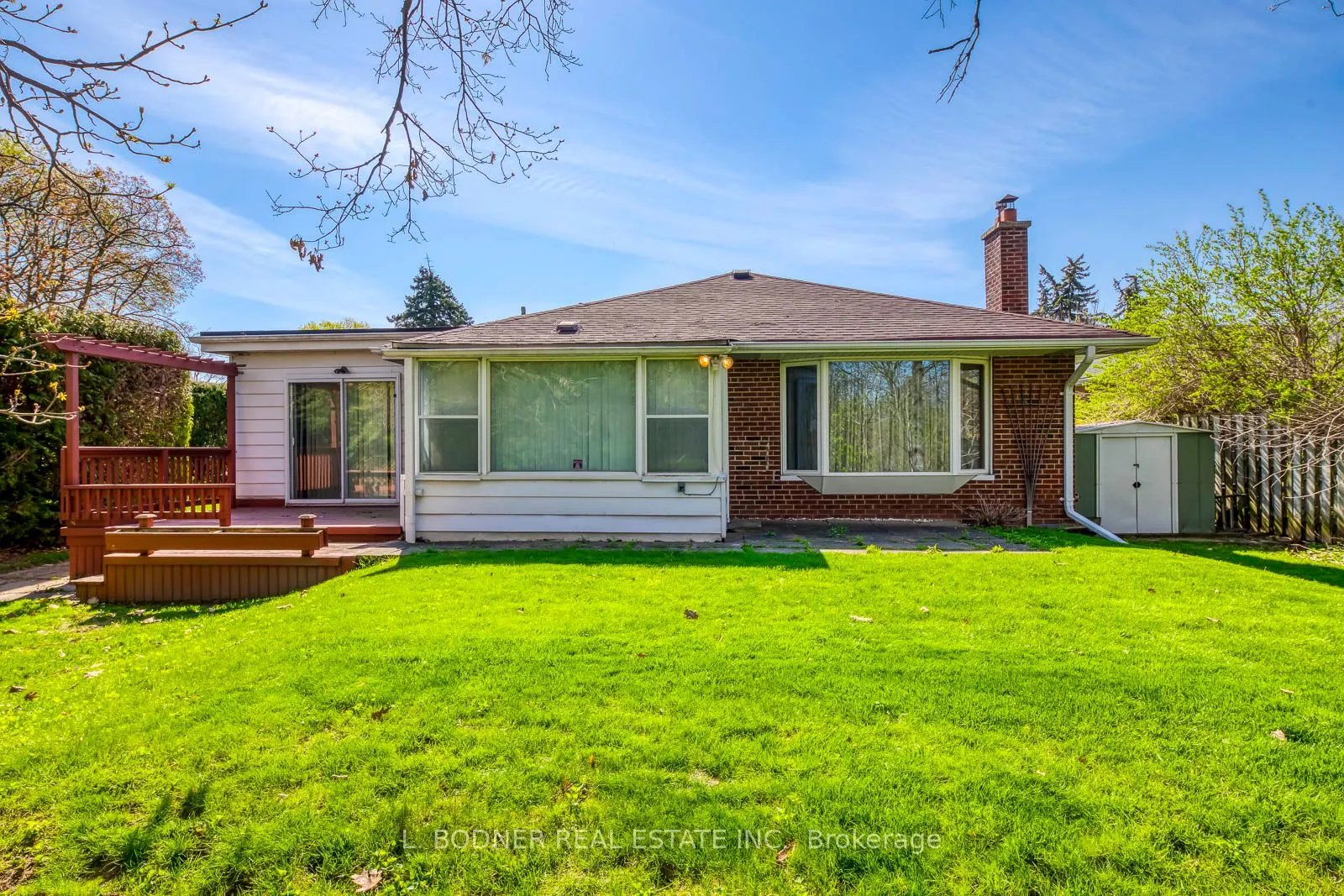 84 Ravenscrest Drive