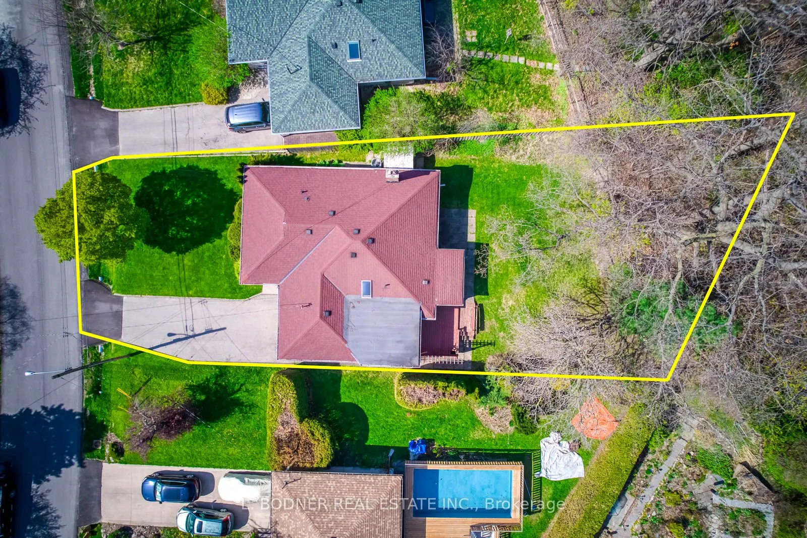 84 Ravenscrest Drive
