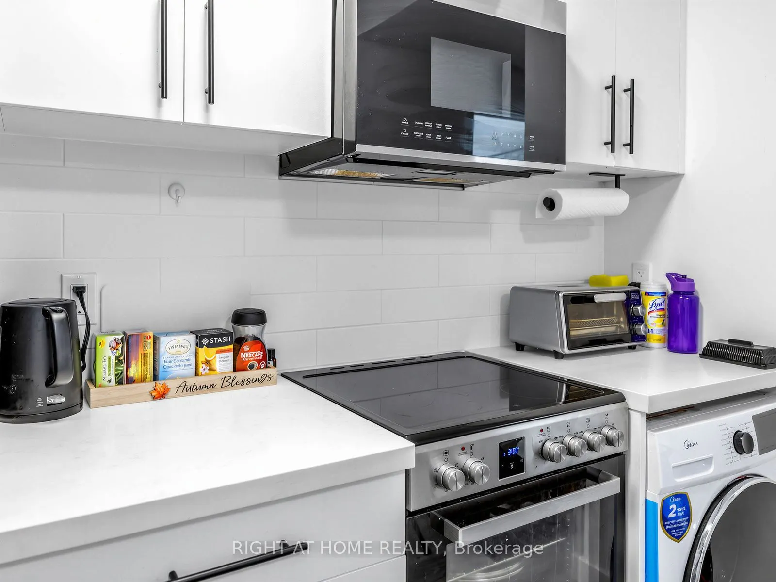 148 Glenlake Avenue #1