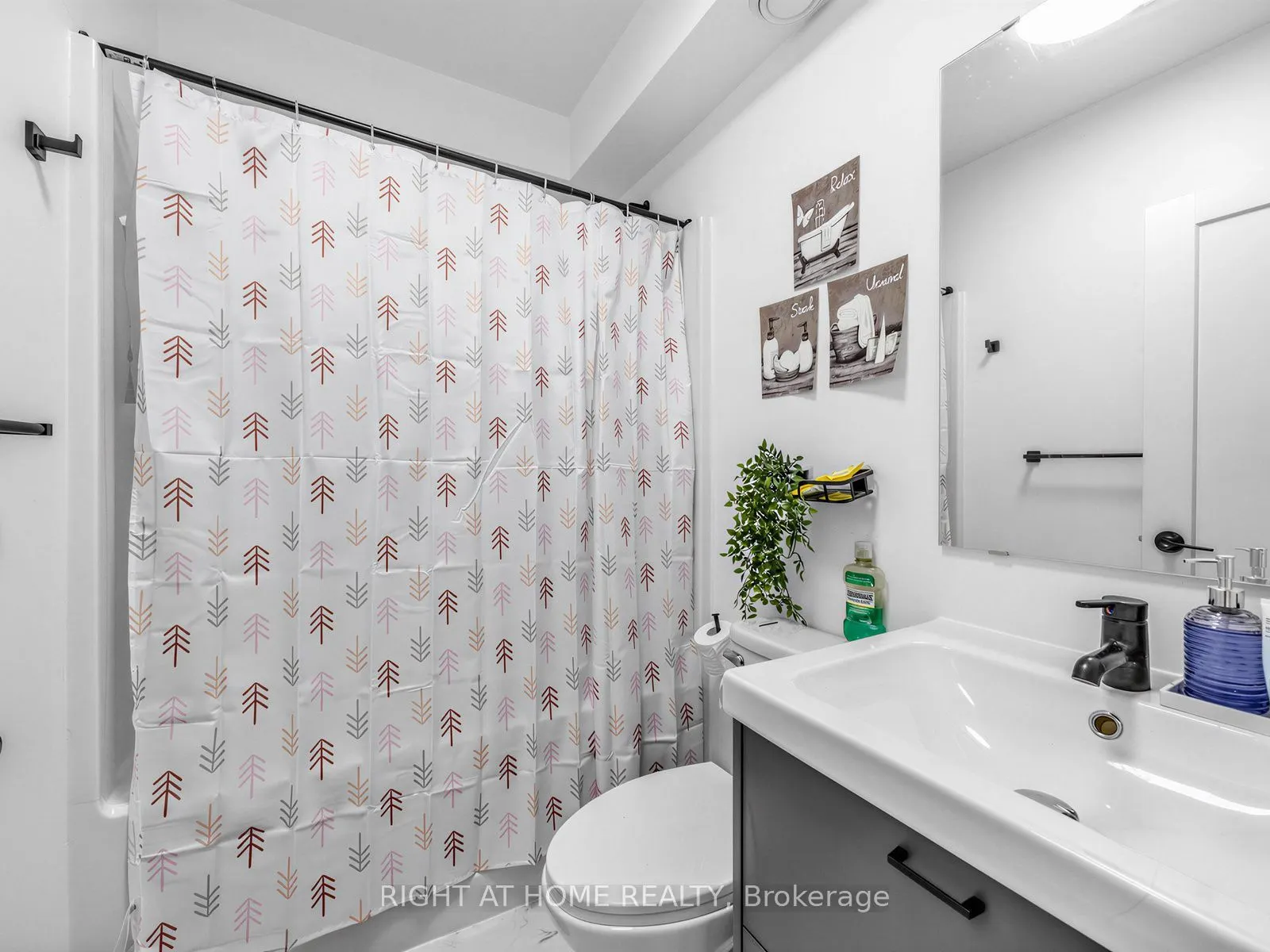 148 Glenlake Avenue #1