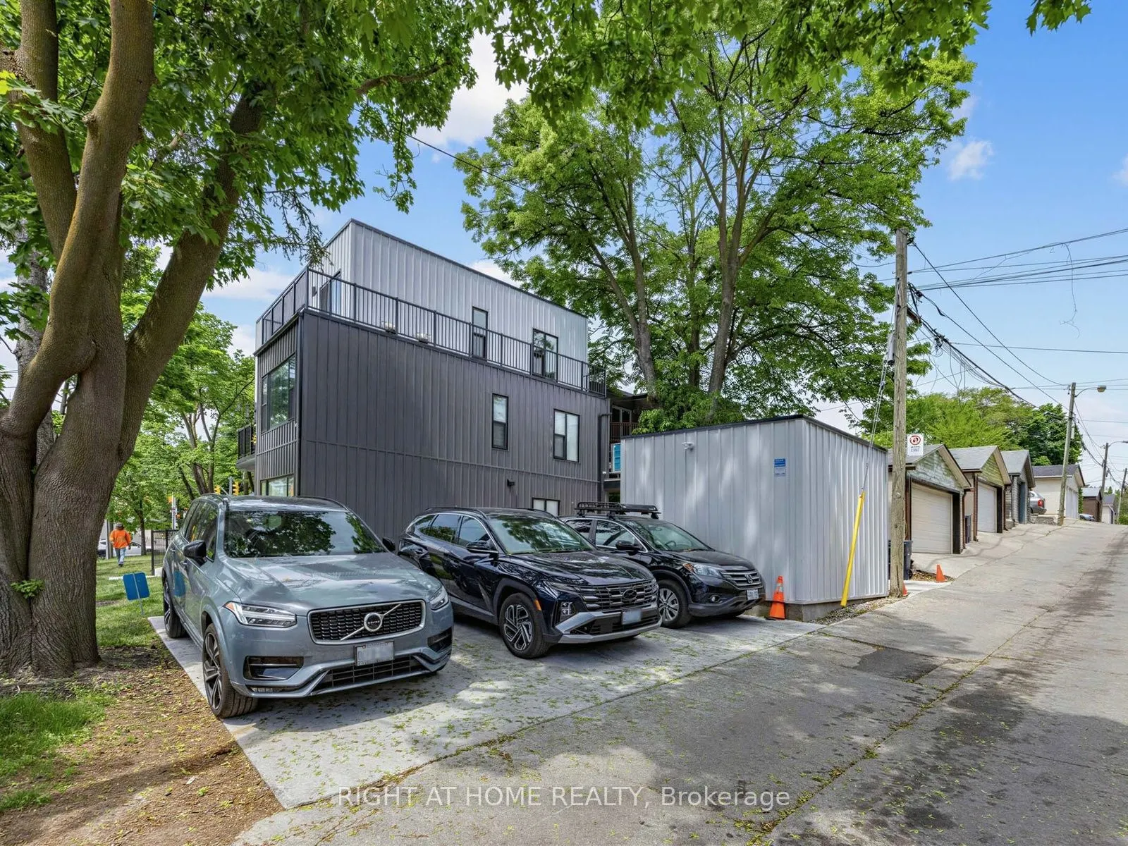 148 Glenlake Avenue #1