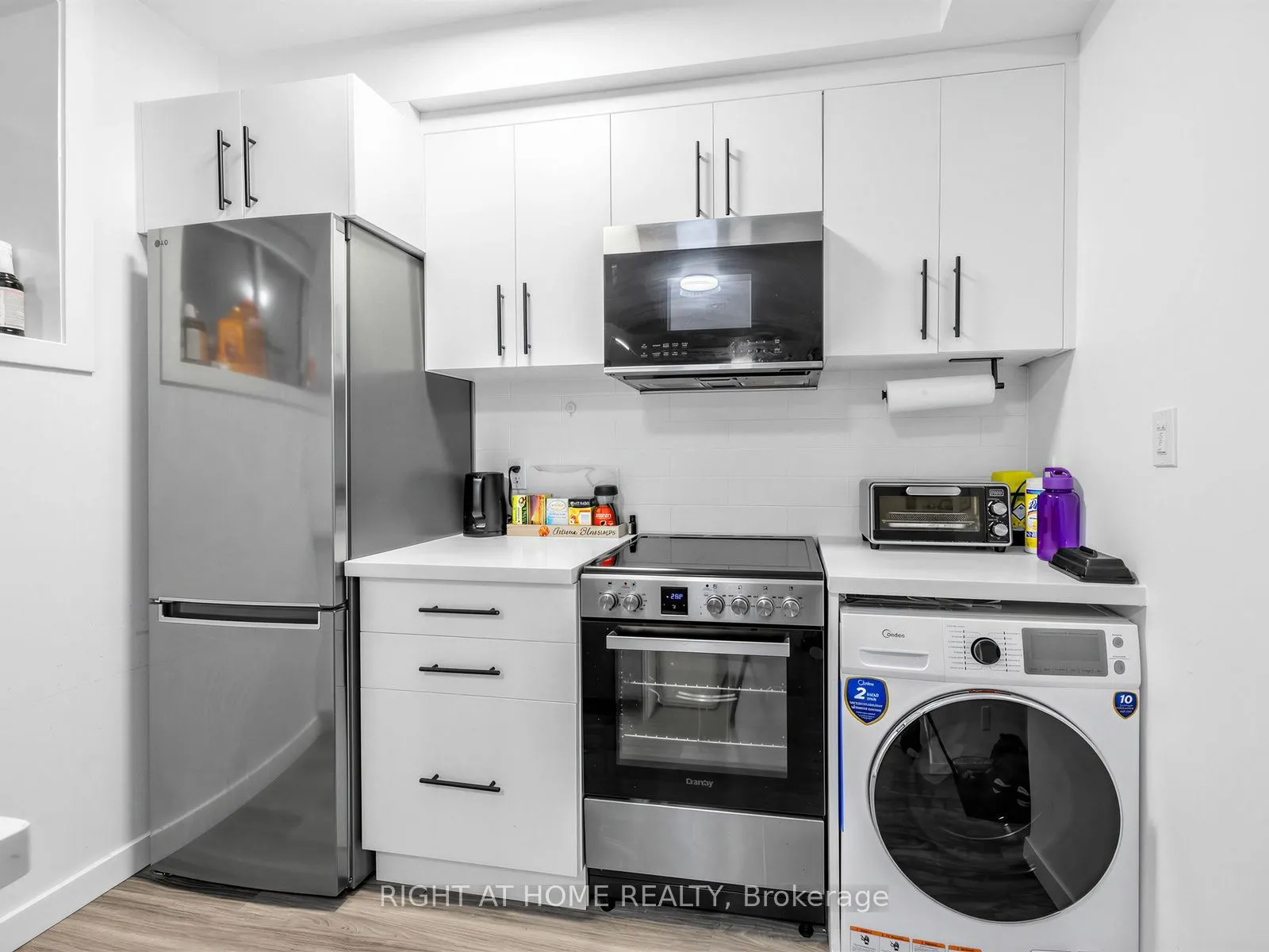 148 Glenlake Avenue #1