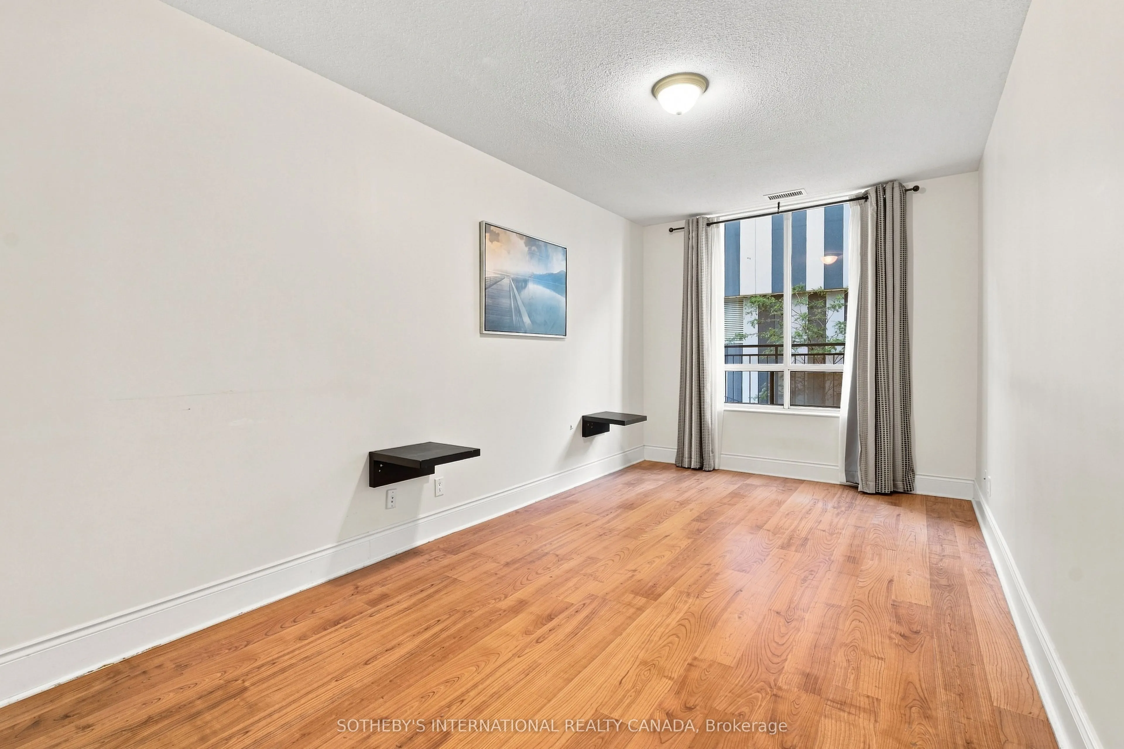 5233 Dundas Street #115