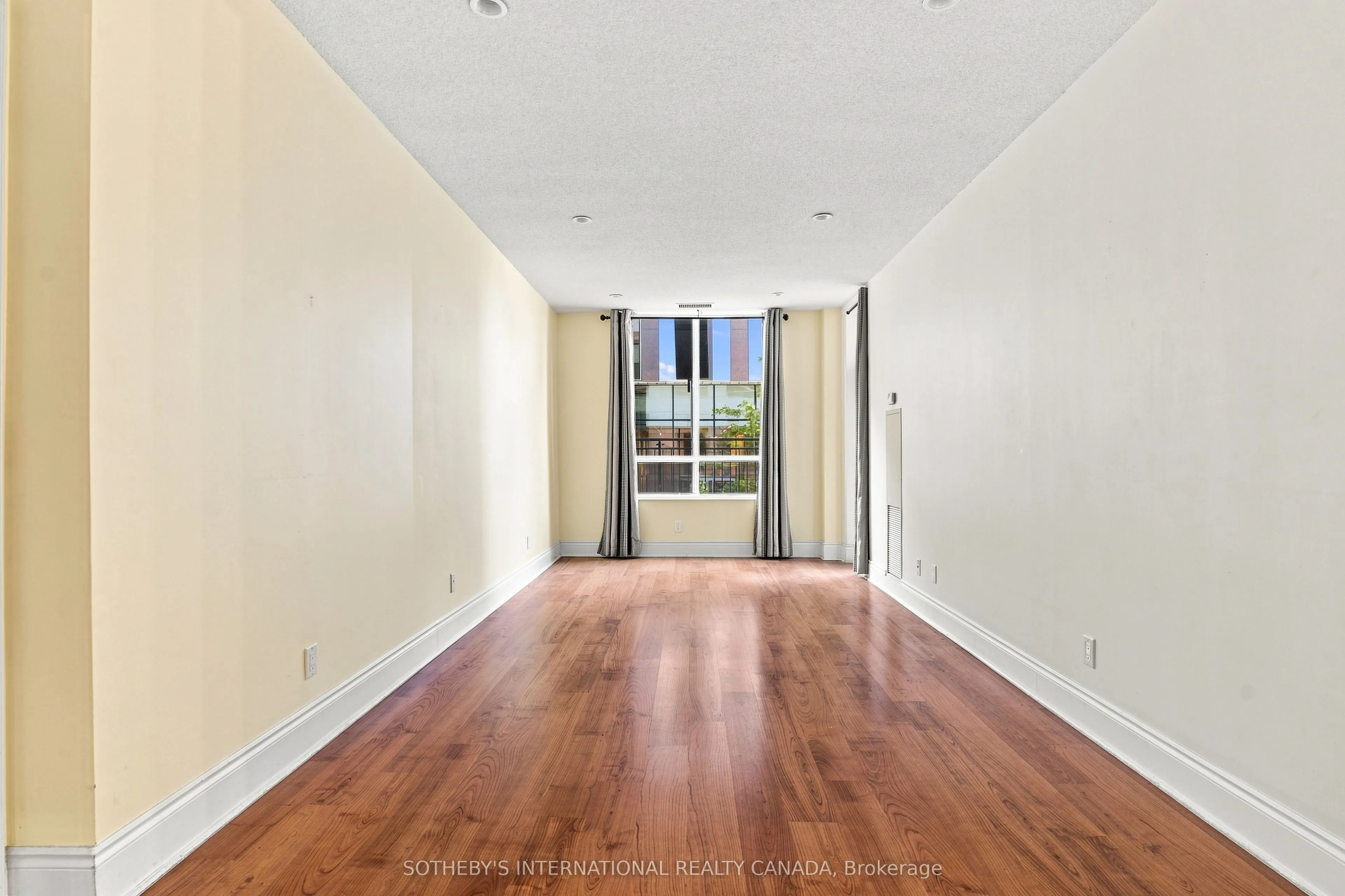 5233 Dundas Street #115