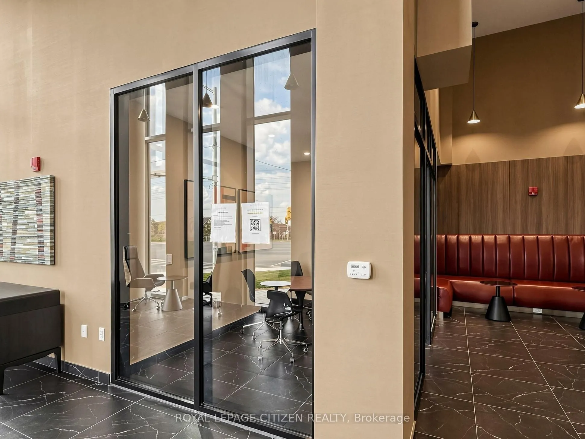 1005 Dundas Street E #814