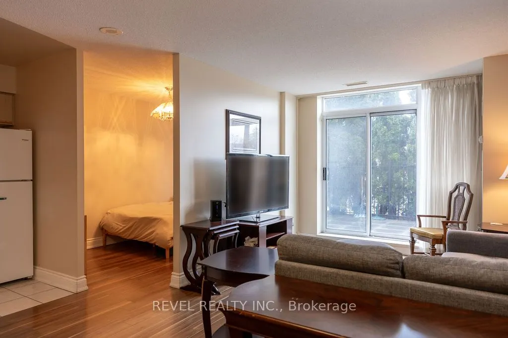 1150 Parkwest Place #104