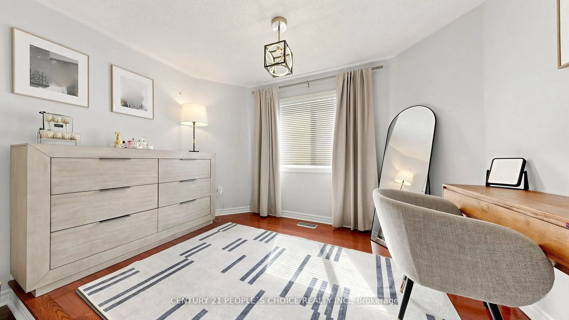 3 Manorwood Court
