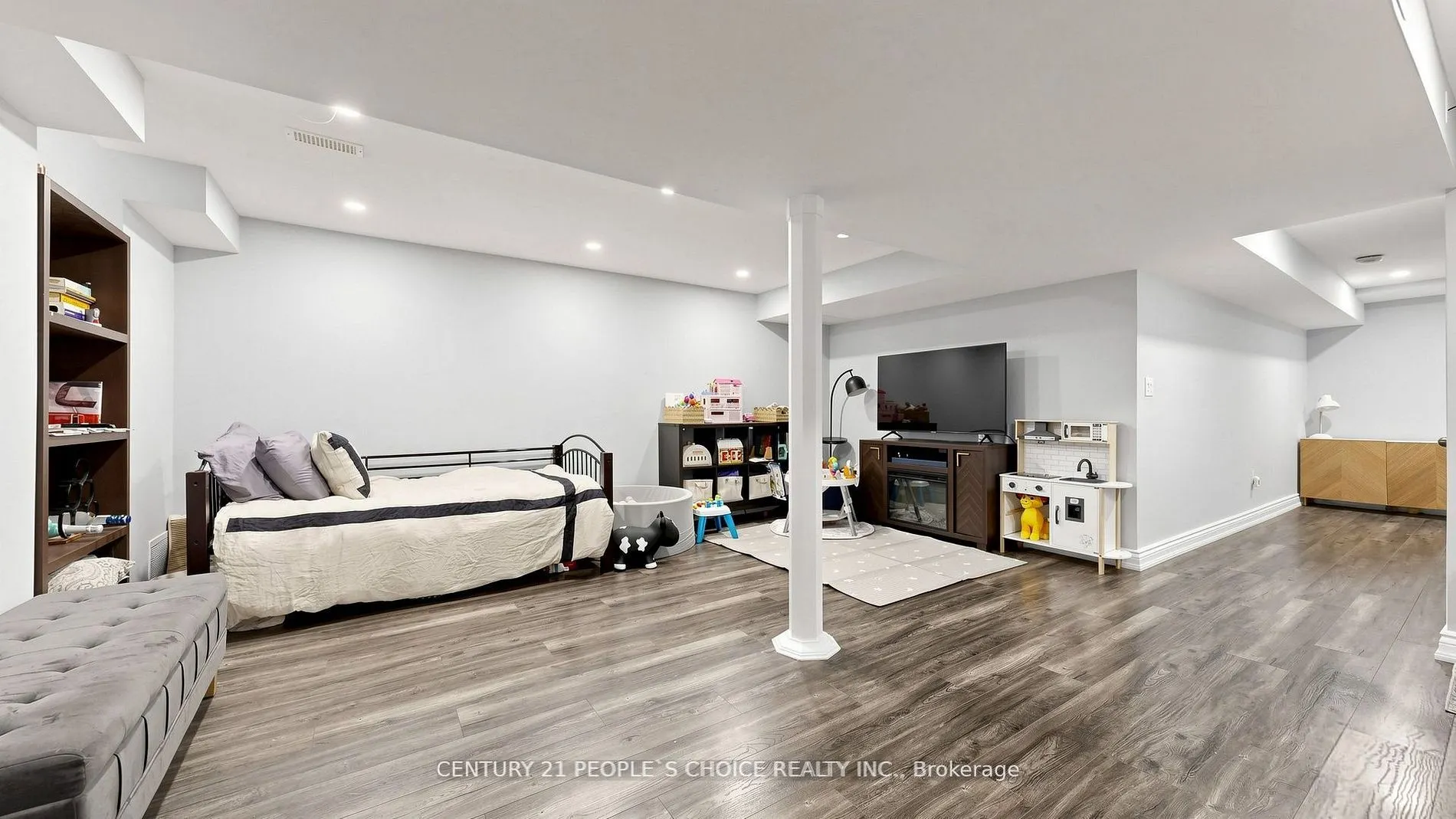 3 Manorwood Court
